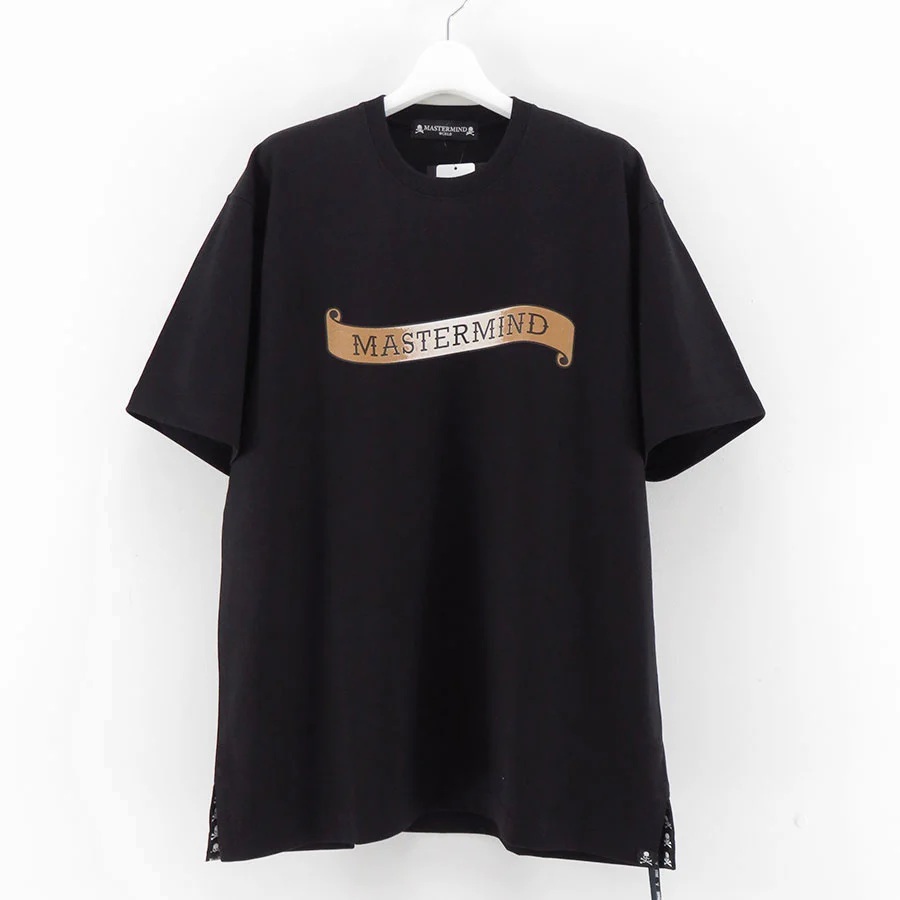 ON SALE: MASTERMIND WORLD 2025 SKULL TATTOO TEE (MW25S14-TS04) - BLACK PRE ORDER ITEM (預訂中)