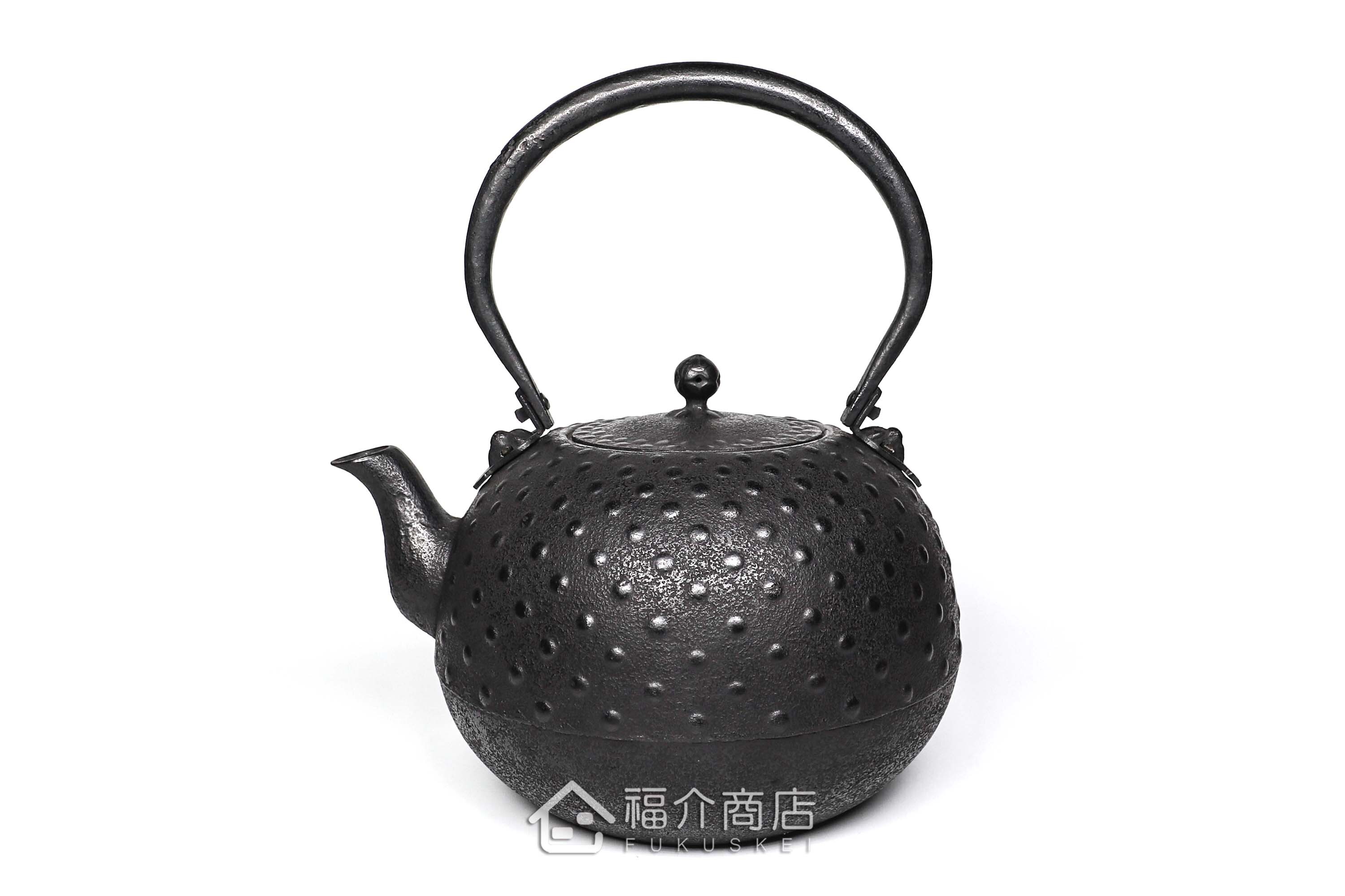 薰山工房所製作的日本鐵壺,壺身設計成寶珠型圓點紋