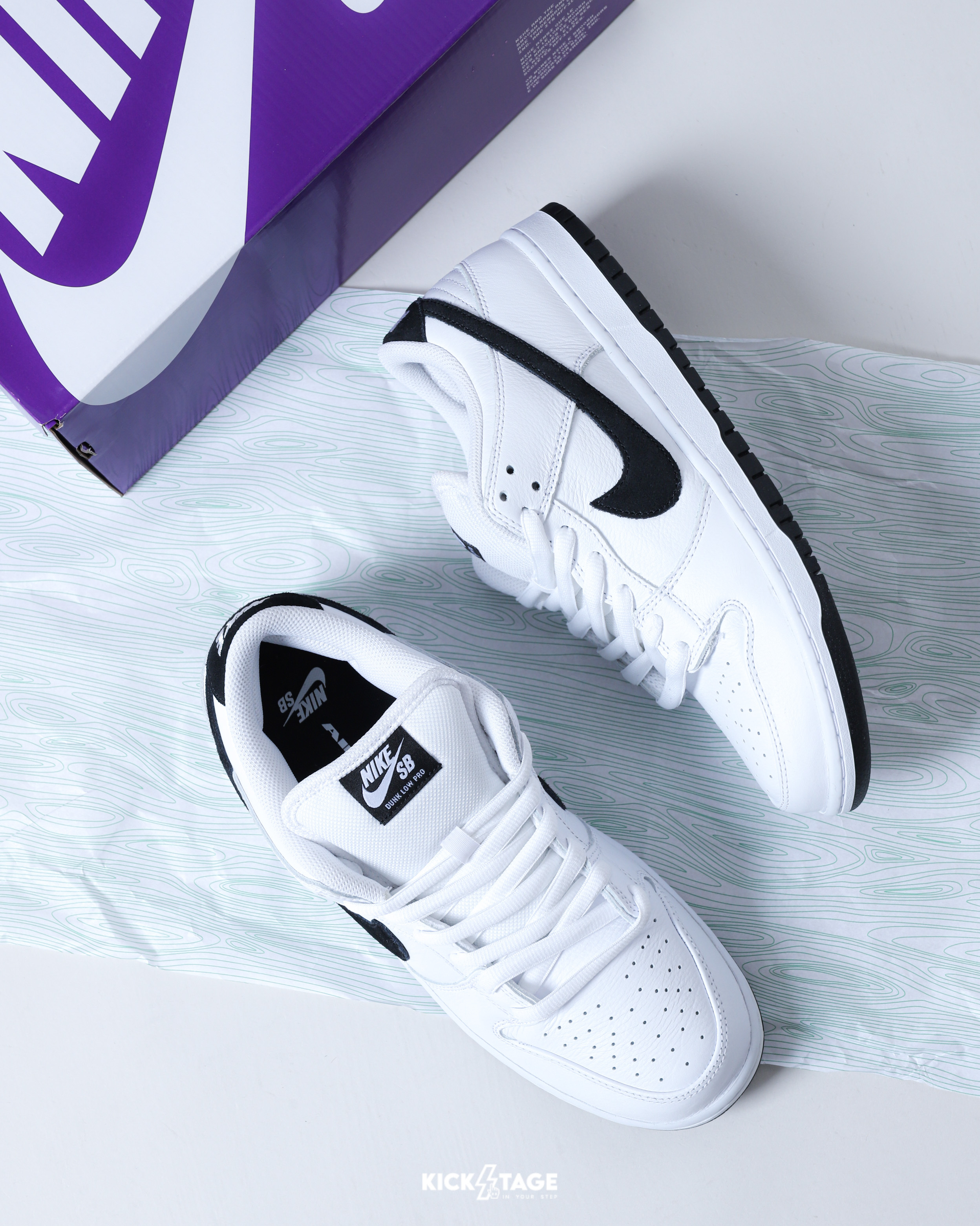Nike SB Dunk Low Pro White/Black 美品 28cm Dunk Low Pro Nike SB Mens