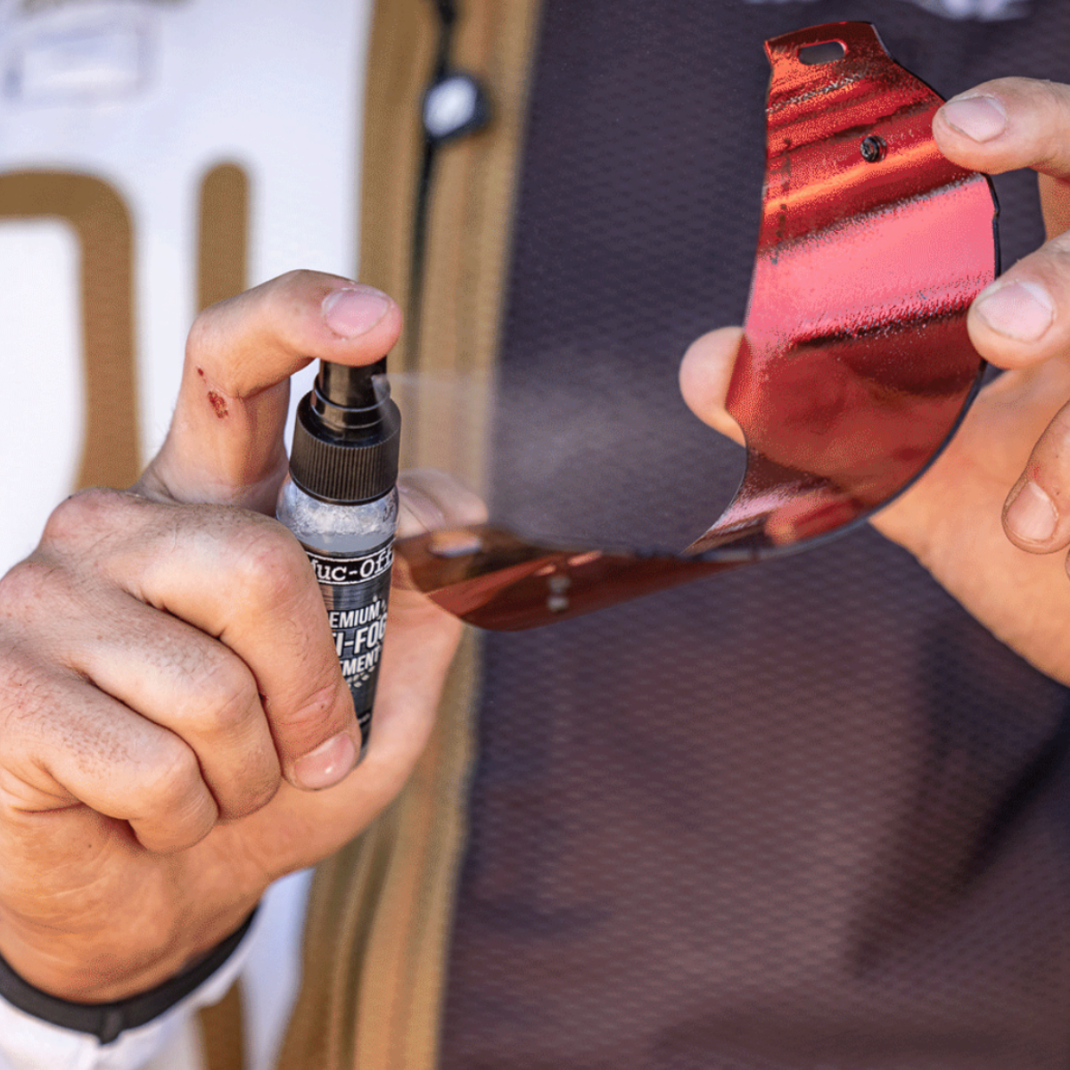 【MUC-OFF】眼鏡鏡片、護目鏡清潔劑  / 攜帶噴瓶 32ml