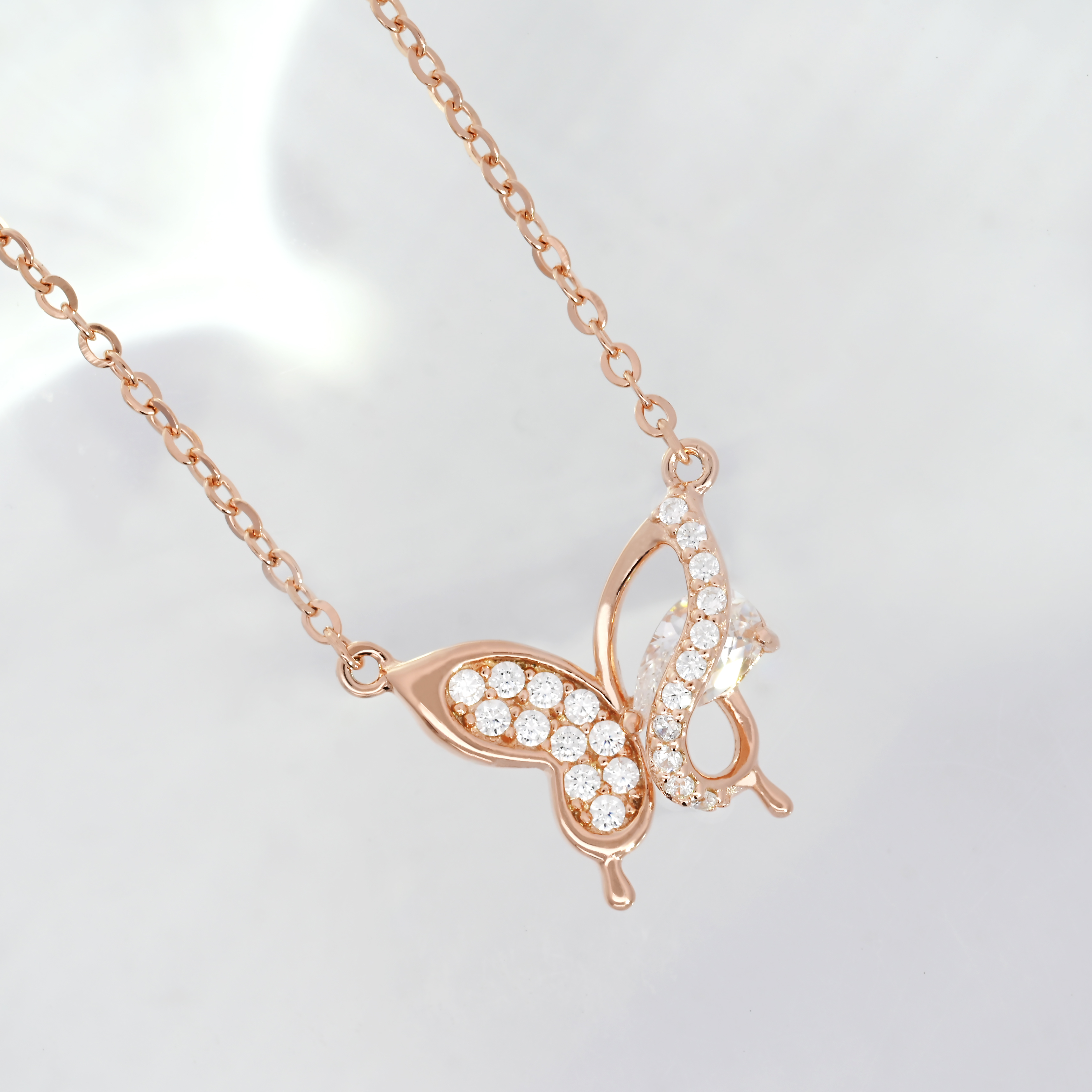 蝶翼藏心 純銀項鍊