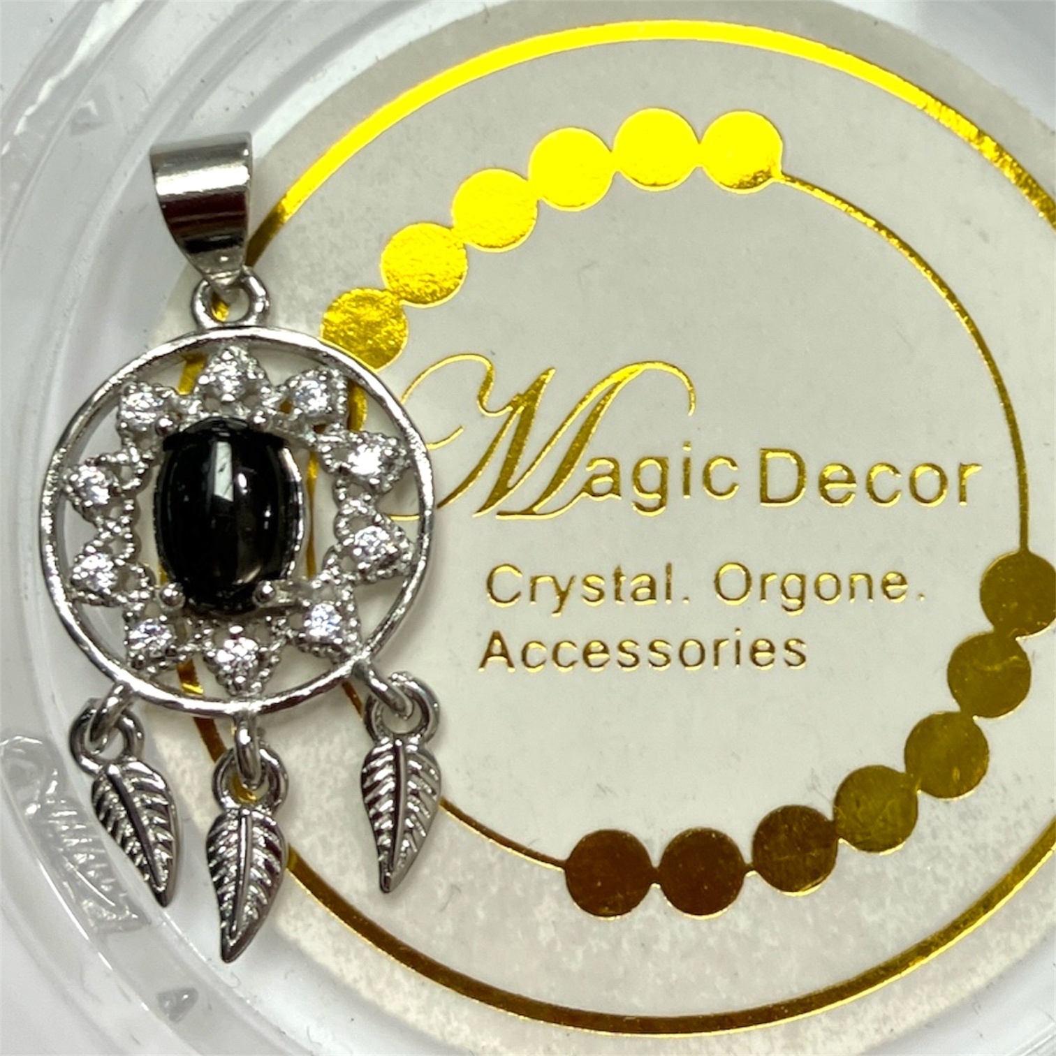 250703 - A92 金運石鋯石鑲嵌捕夢網吊咀1粒 送鈦鋼鏈