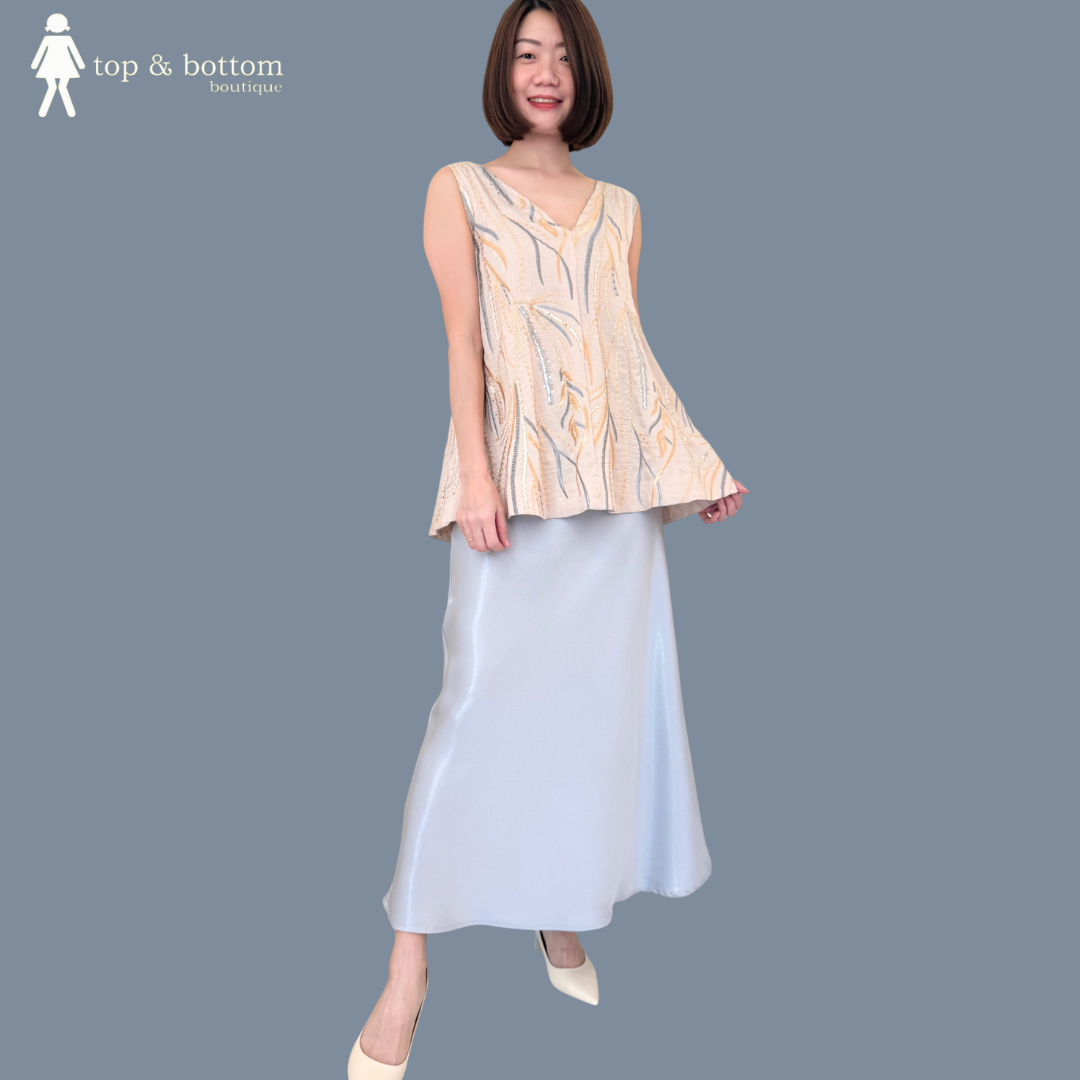 SLEEVELESS V NECK SEQUINNED FLARE BLOUSE