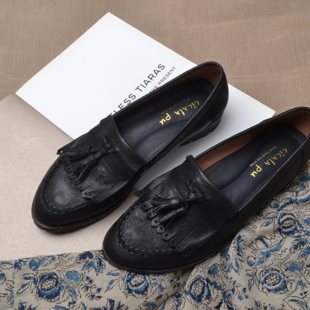 2712 英倫流蘇樂福鞋 Loafers 復古黑