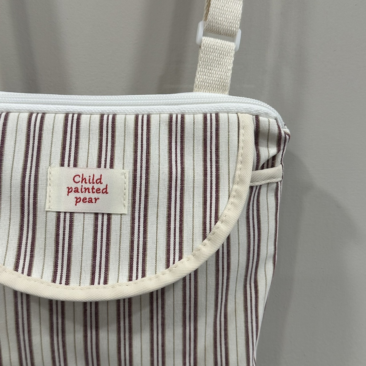 紅米條紋側背包