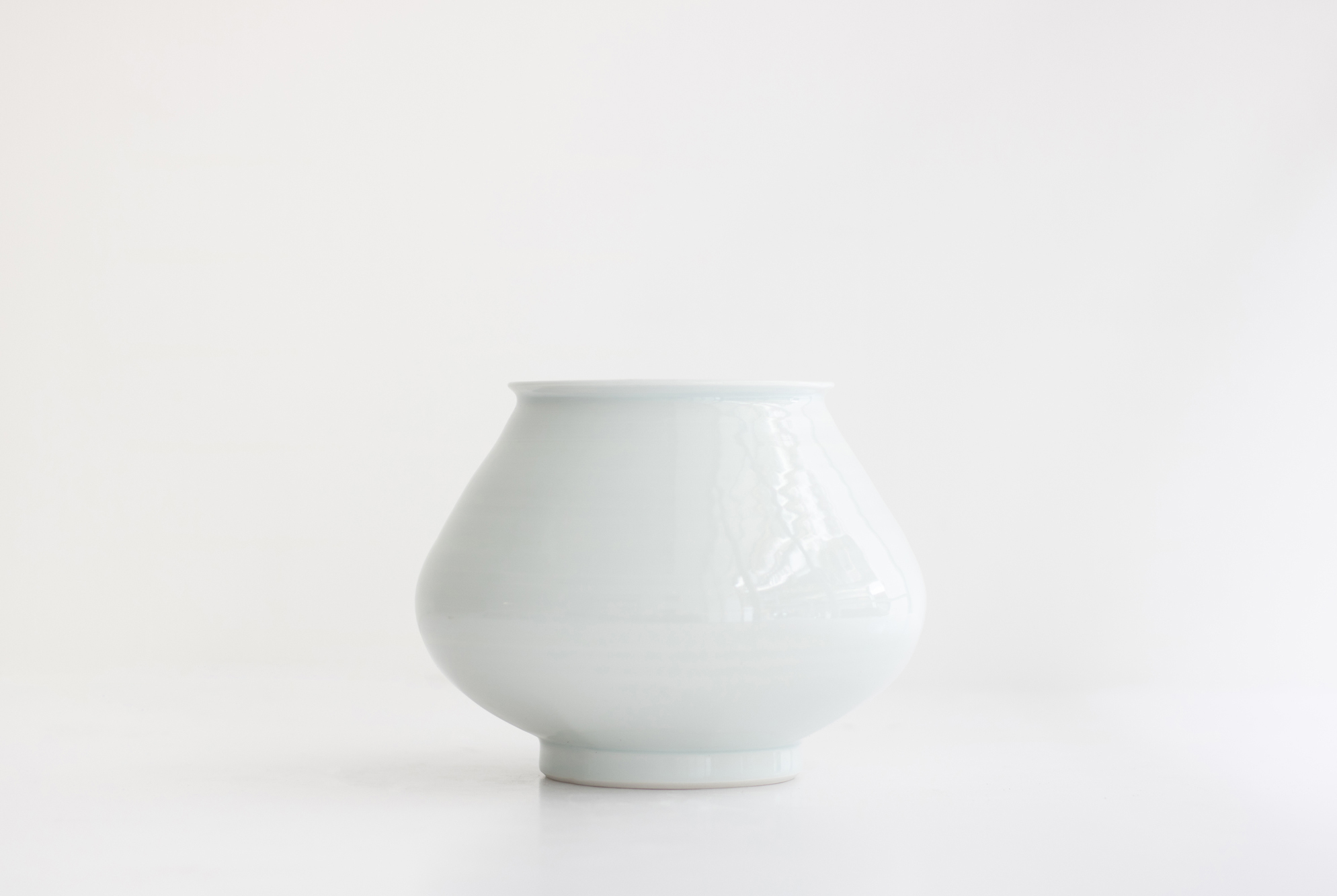 +g 水野克俊-白磁壺面取A