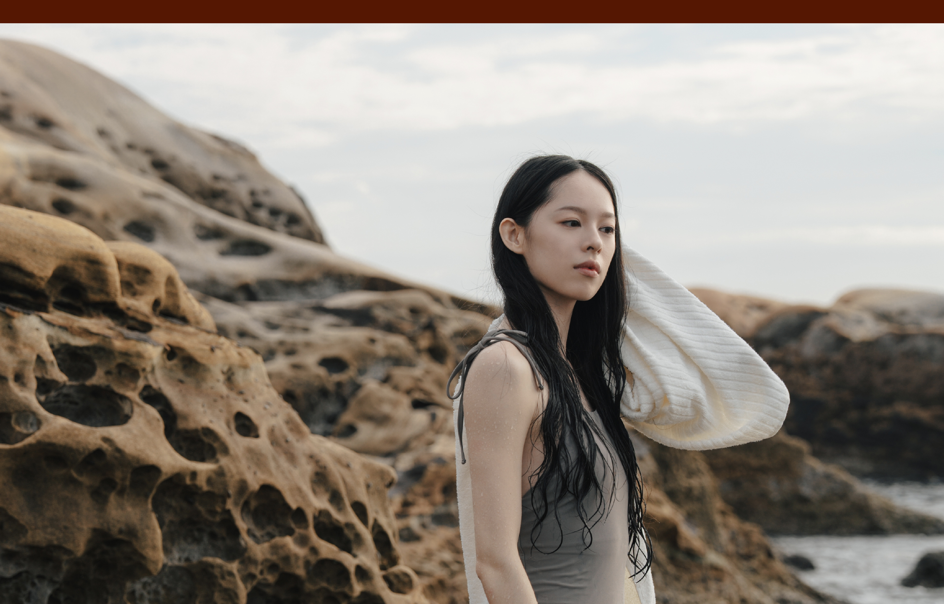 植物清香如柔霧般蔓延