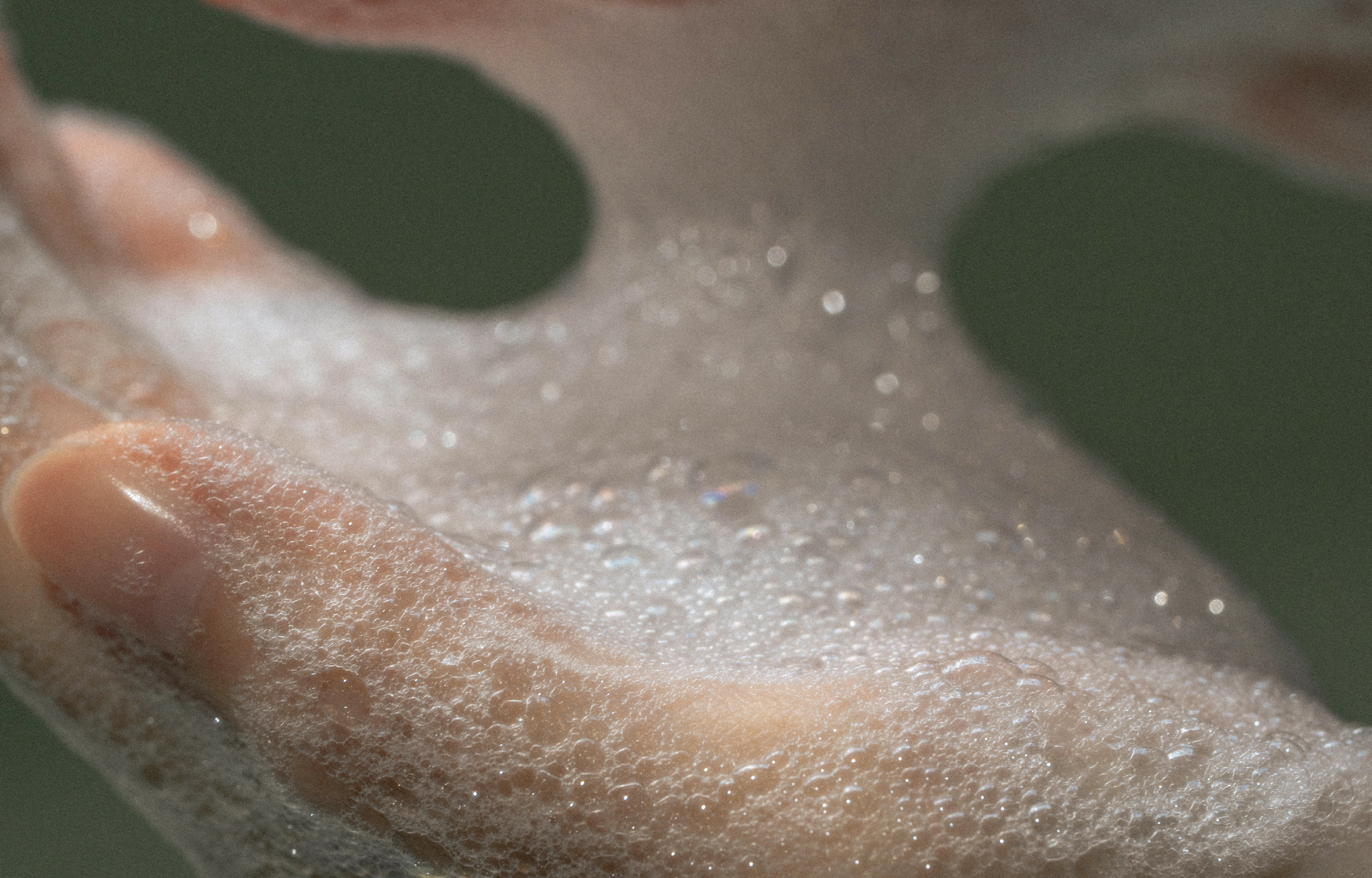 在純淨中找回清透的呼吸感