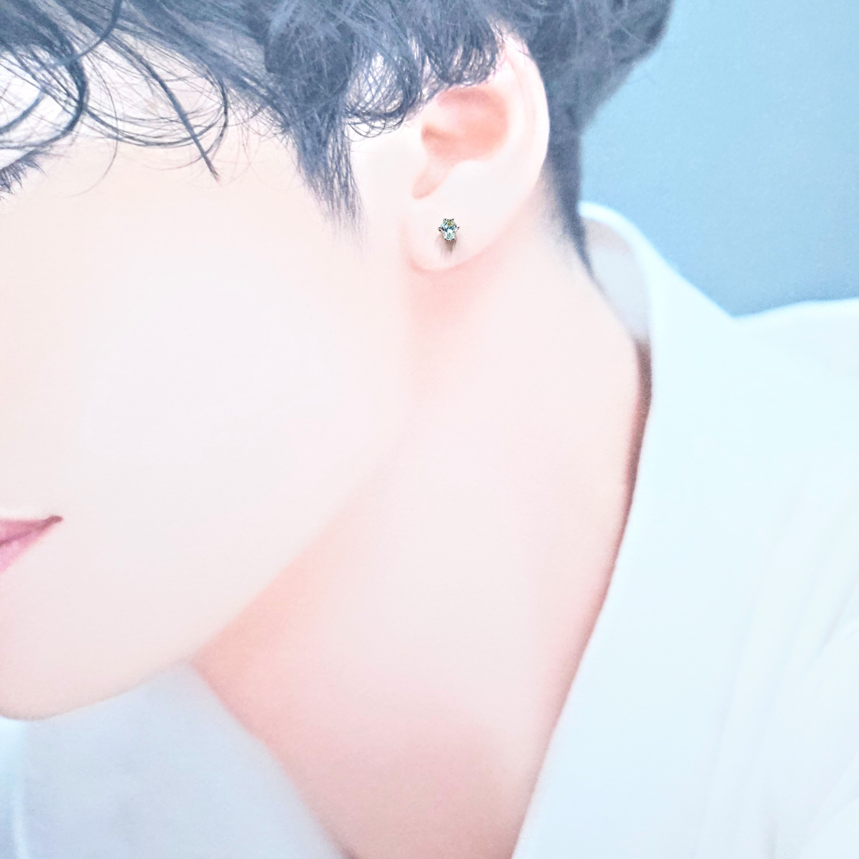 18K White Gold 0.28ct Light Yellow Hexagonal  Diamond Single Earring