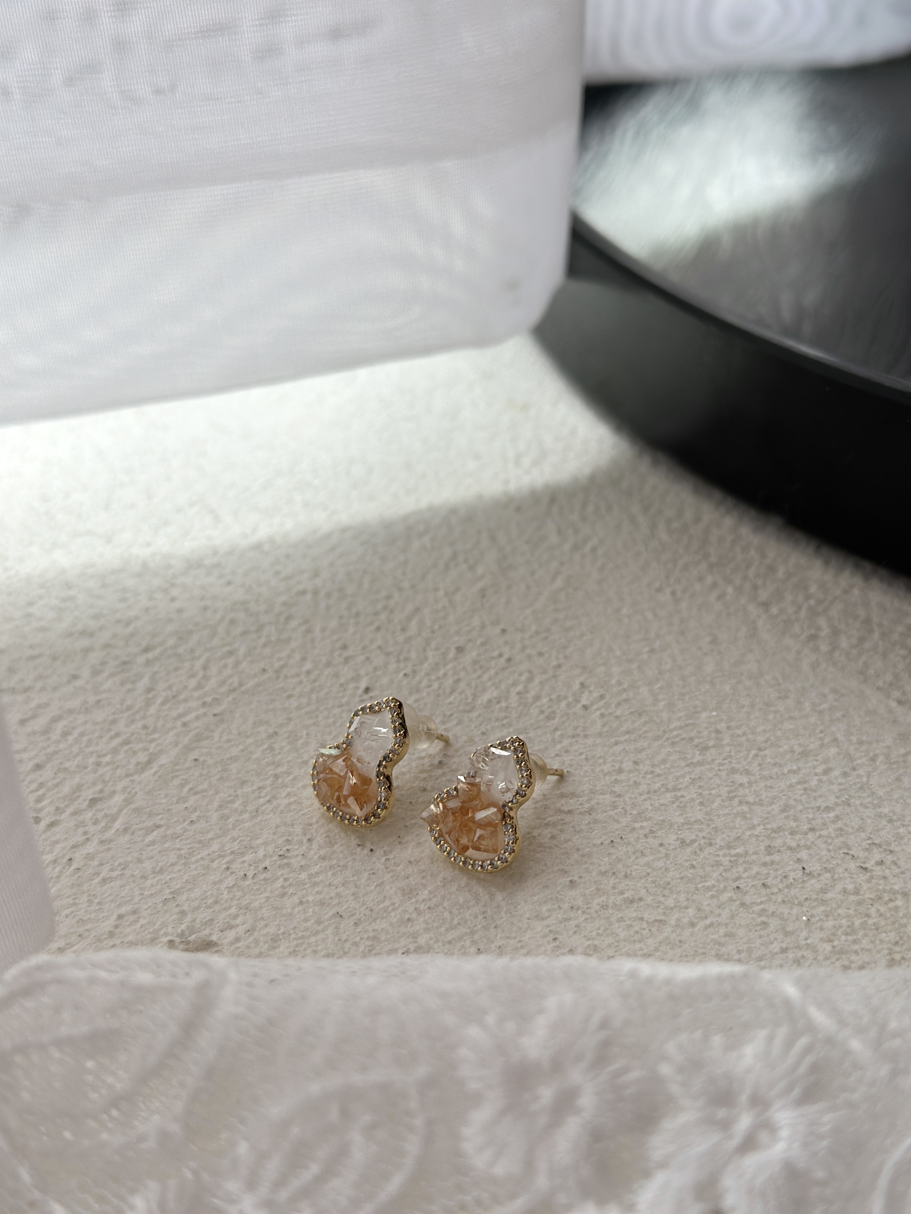 Cecil Crystal Earring -D74