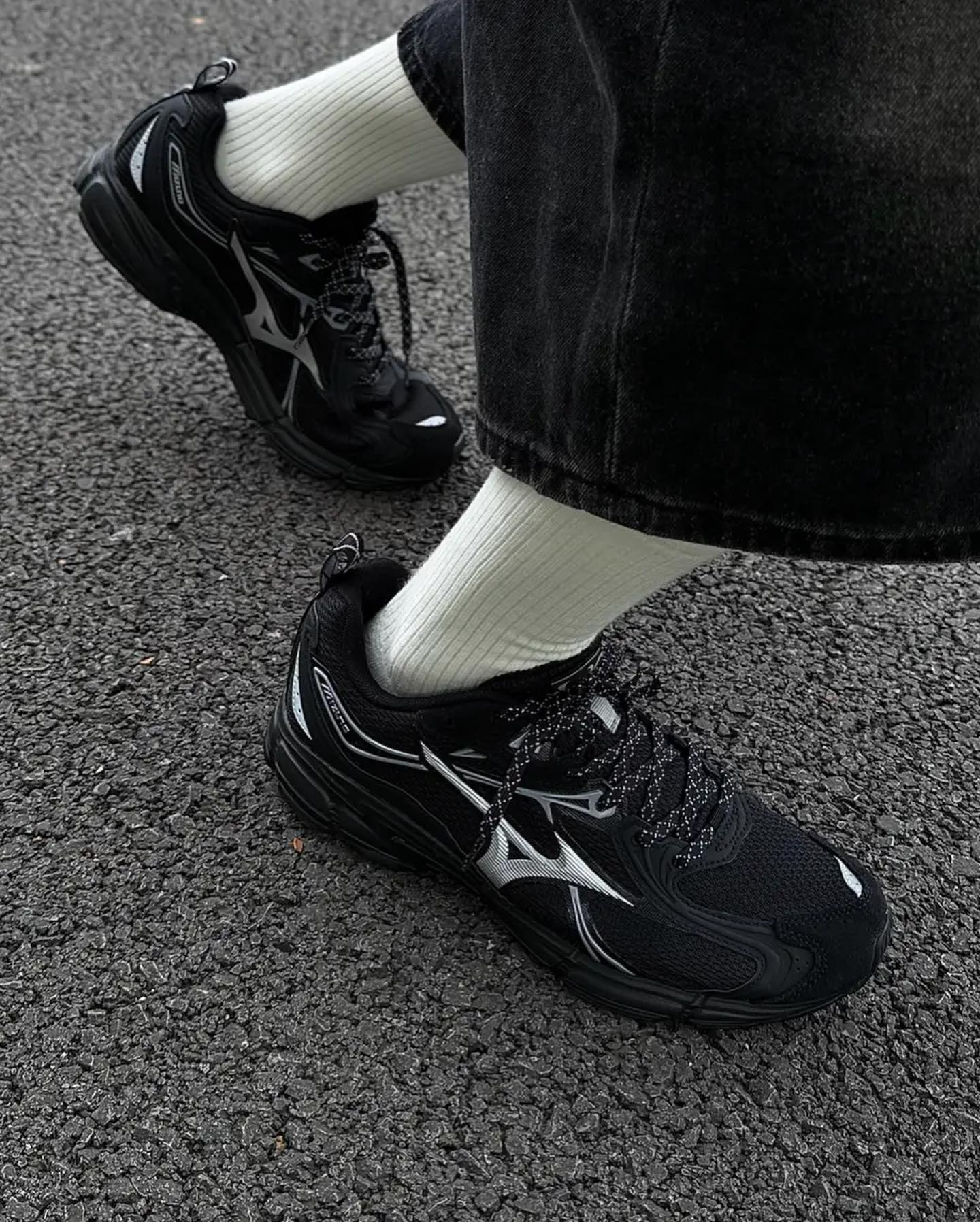 優惠預訂！MIZUNO Speed 10S (黑銀)