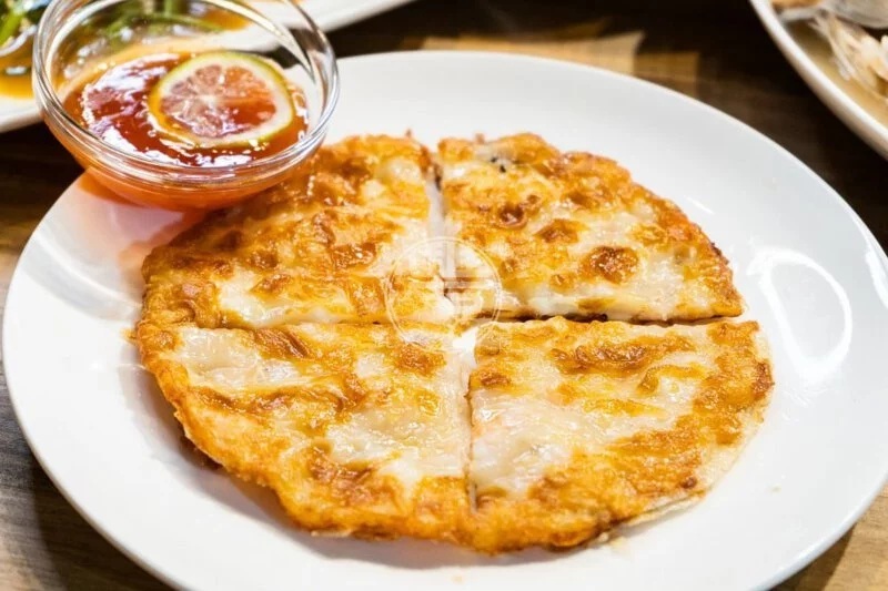 厚的月亮花枝蝦餅