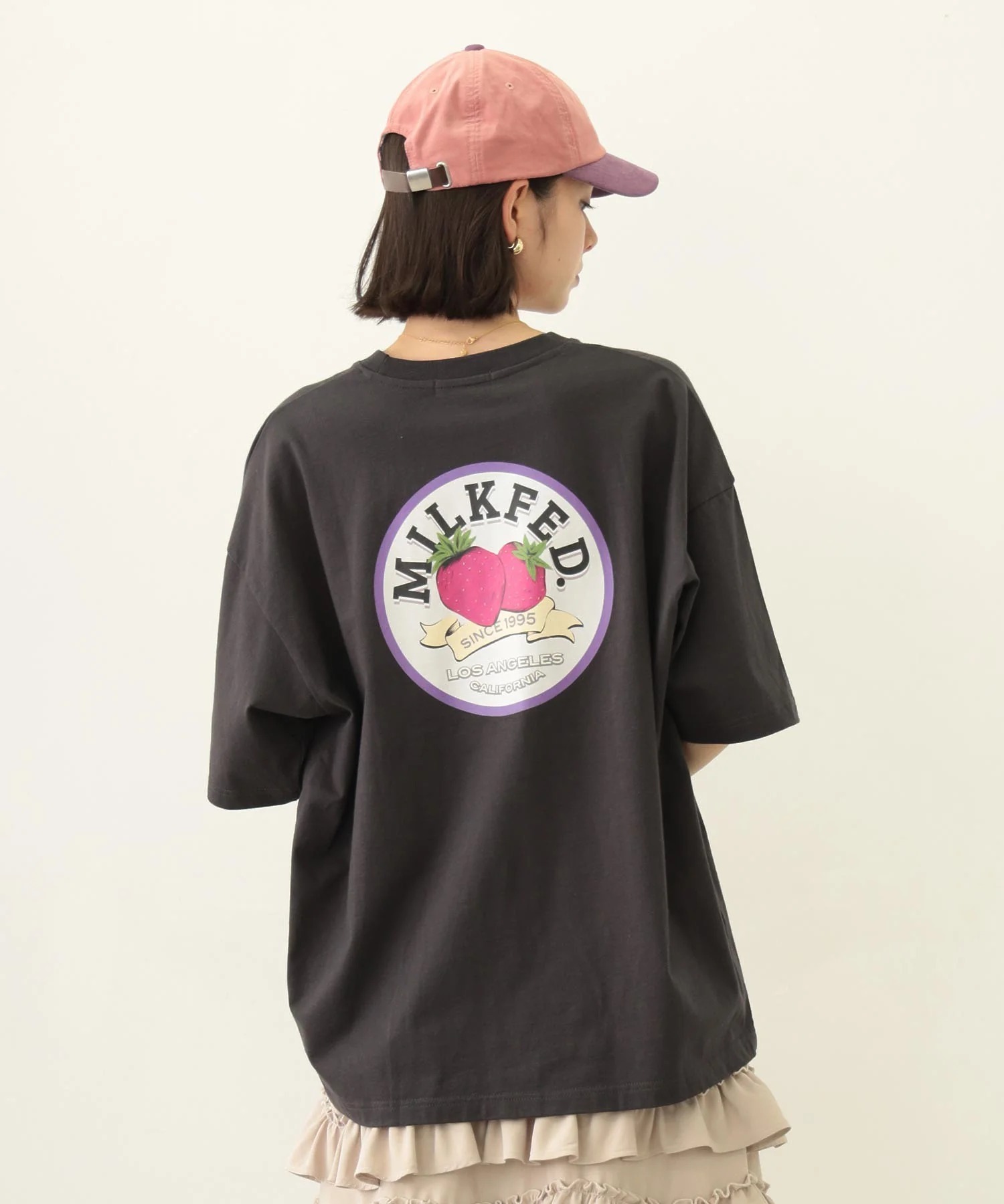 Milkfed CIRCLE STRAWBERRY LOGO S/S TEE