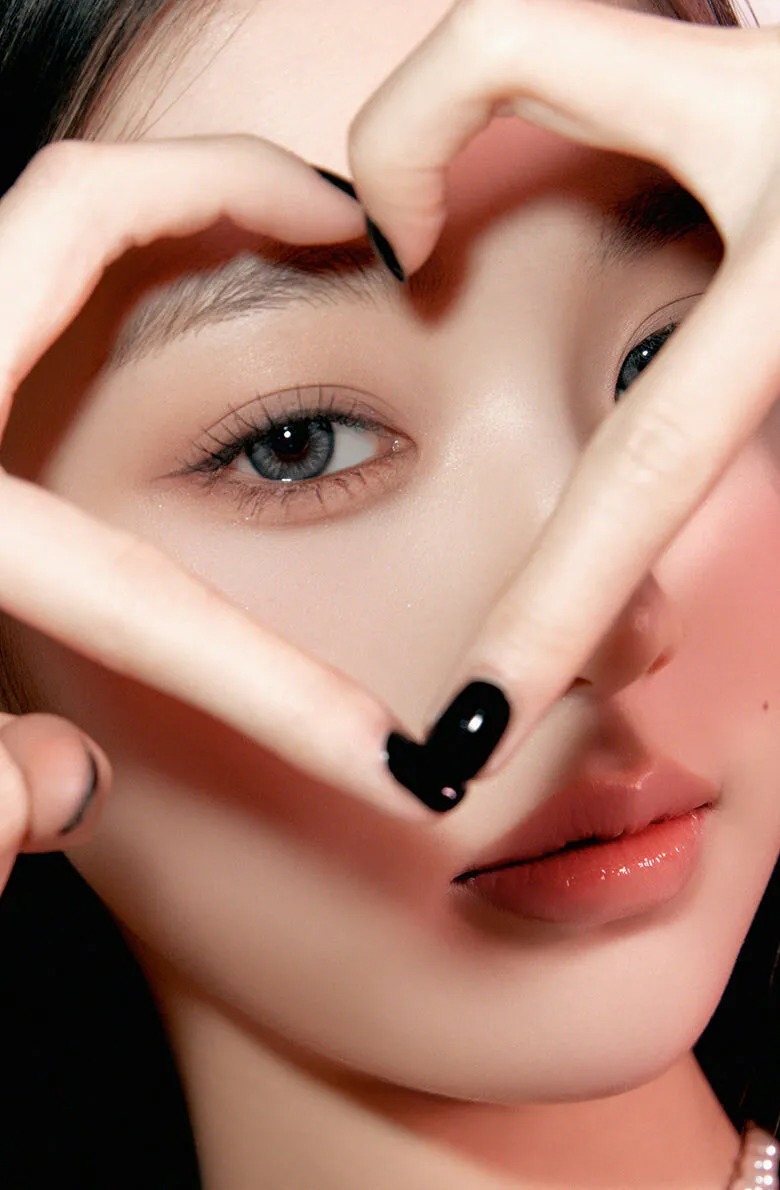 Hapa Kristin Shopaholic Kristin 1 Month Midnight Gray 午夜灰｜月拋彩妝隱形眼鏡｜每盒2片