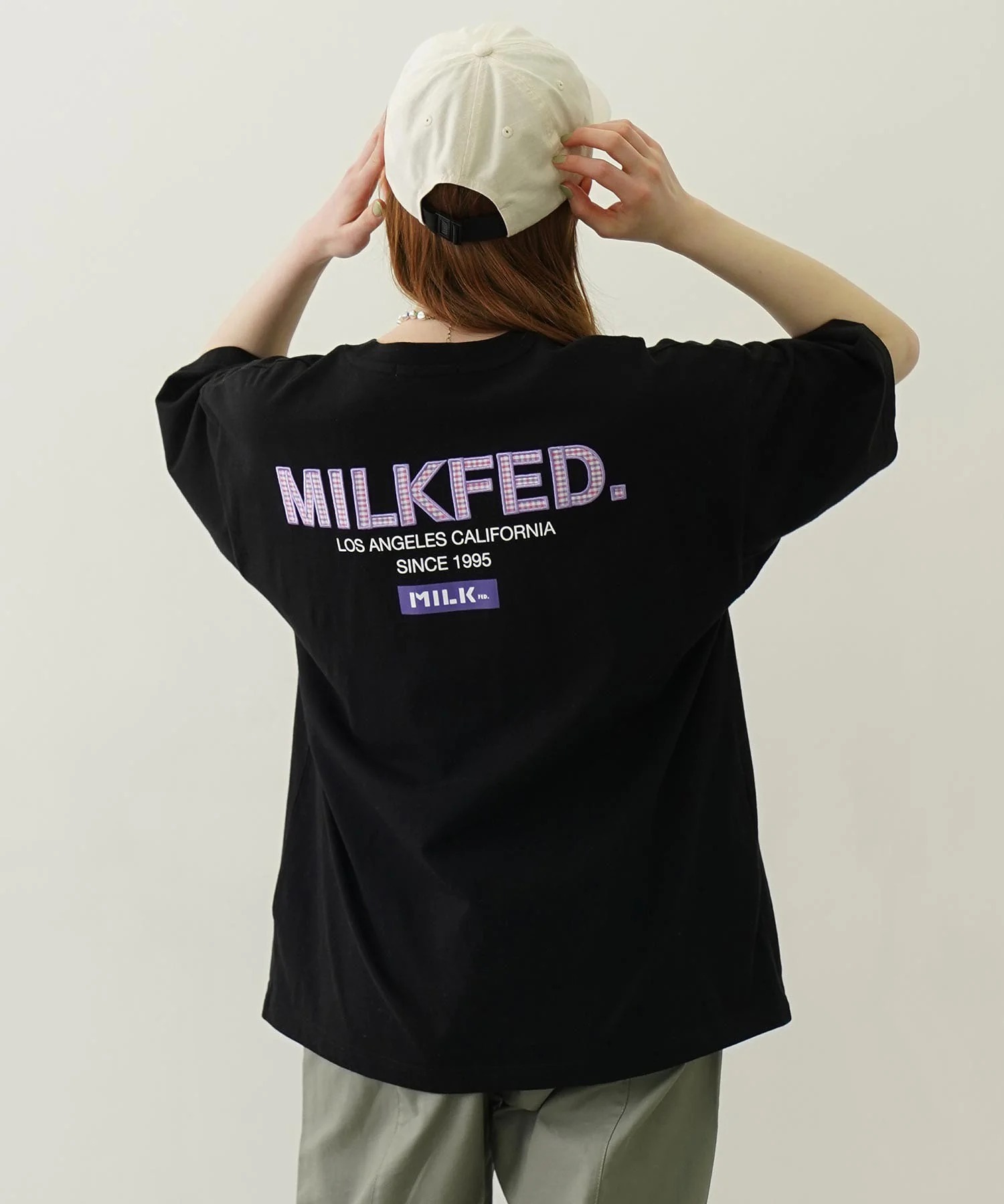 MILKFED. PLAID LOGO WIDE S/S TEE