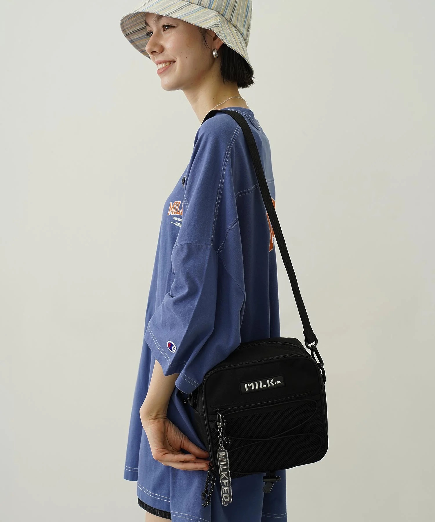 MILKFED. DAILY SQUARE SHOULDER BAG