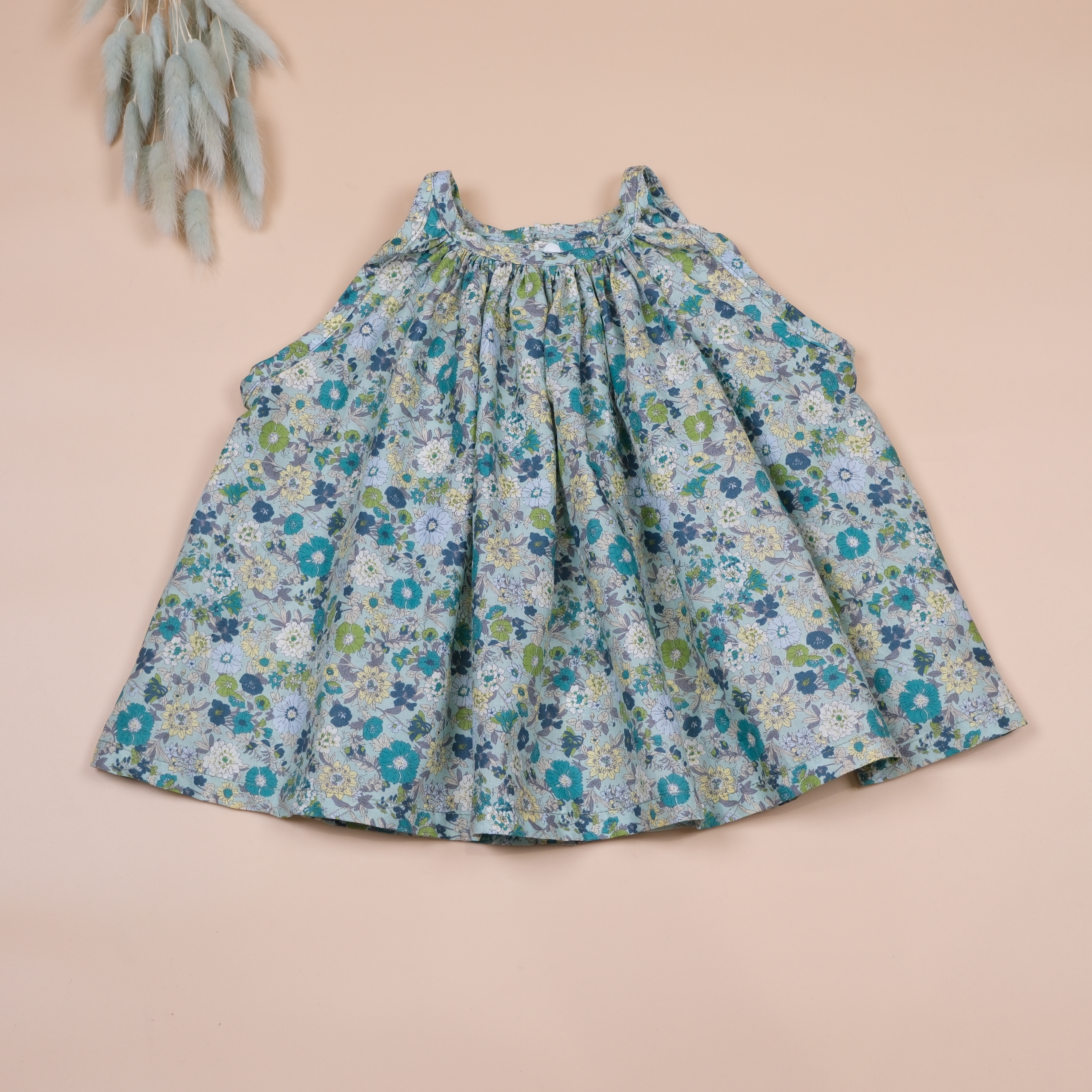 小野花的午後 ❀ 薄荷花語 ❀ 削肩上衣