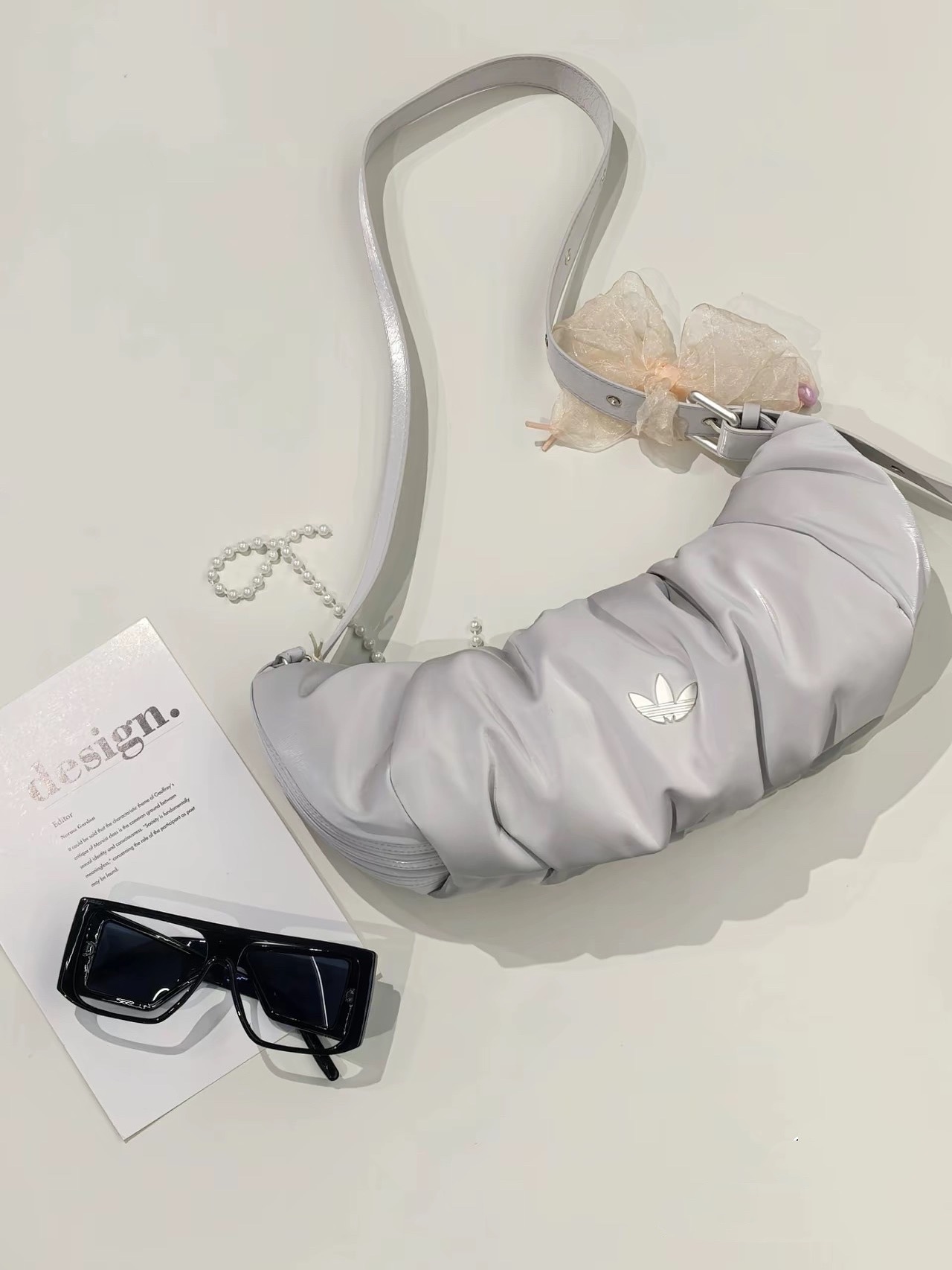 Adidas Originals Bag 雲朵包 PU 單肩包兩色 兩色