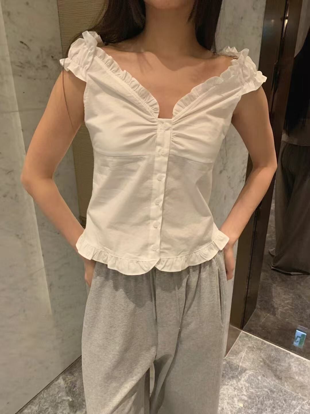 #V011 荷葉邊兩著上衣