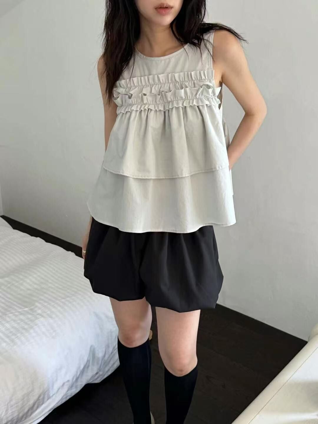 #V010 荷葉邊蛋糕背心