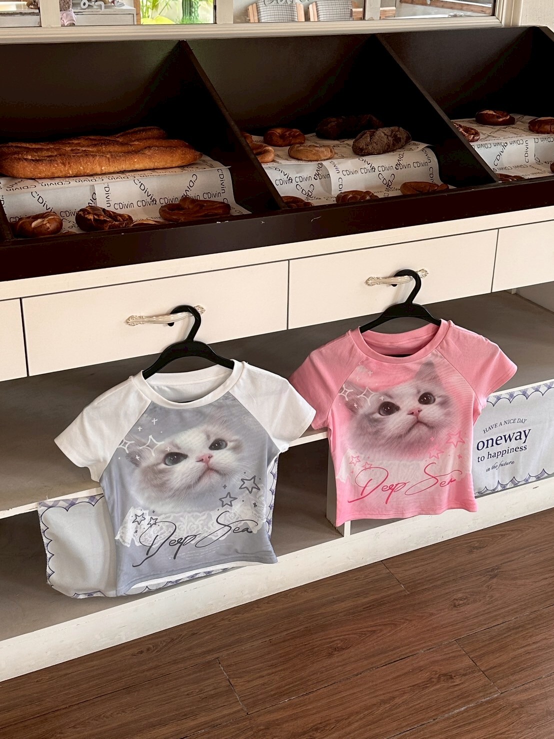 🐱貓咪拼接正肩短踢 2colors