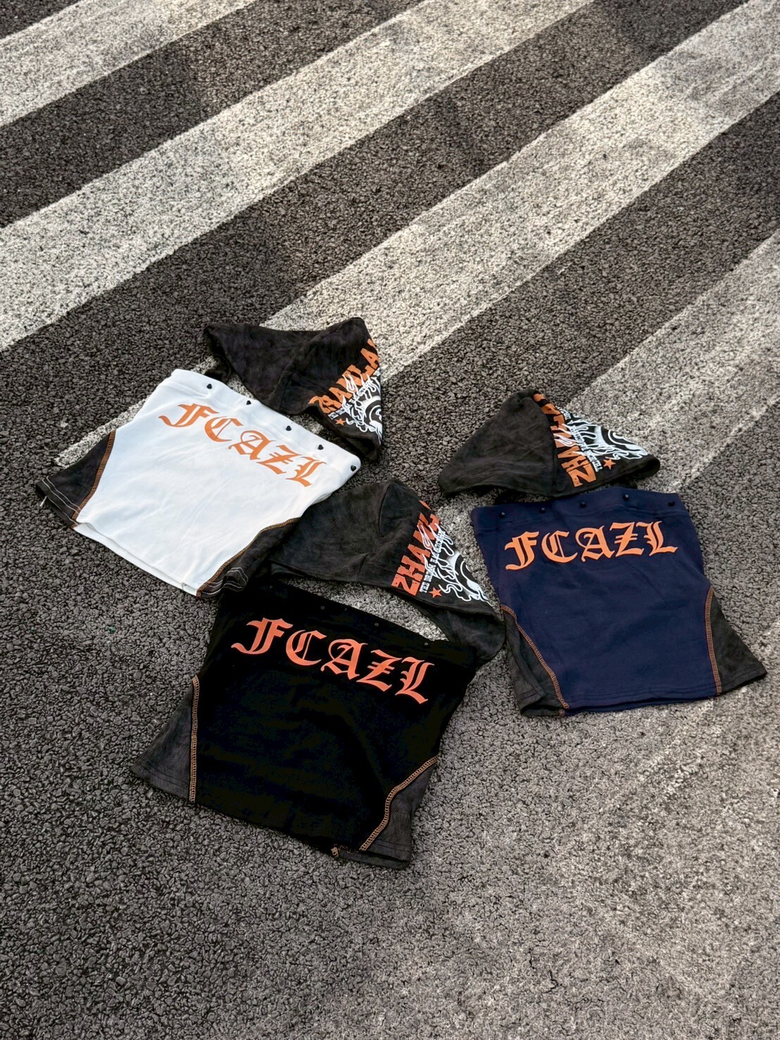 亞比小惡魔 連帽拼接平口 3colors