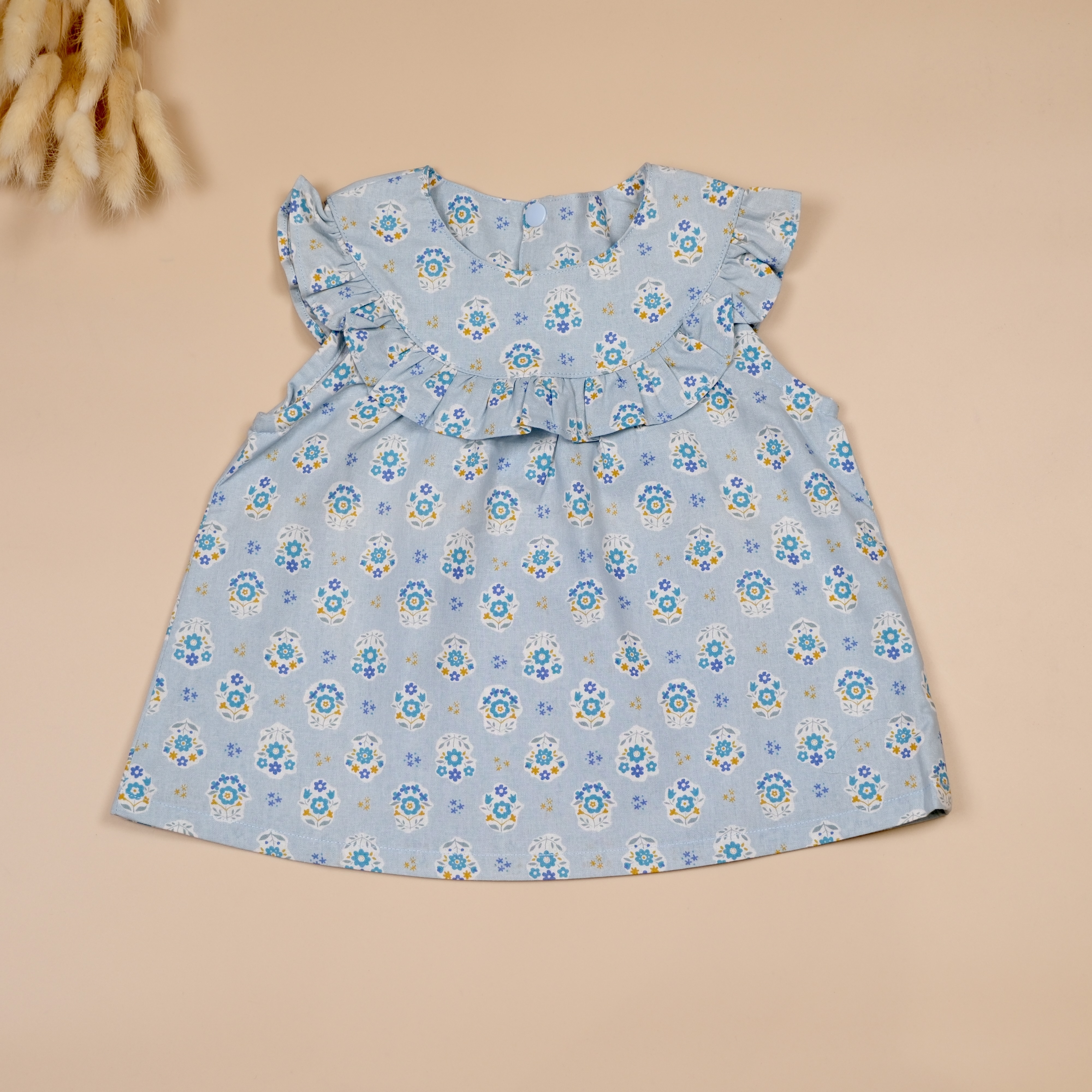 天空藍花園 ❉ 手作女童圓領荷葉邊無袖上衣