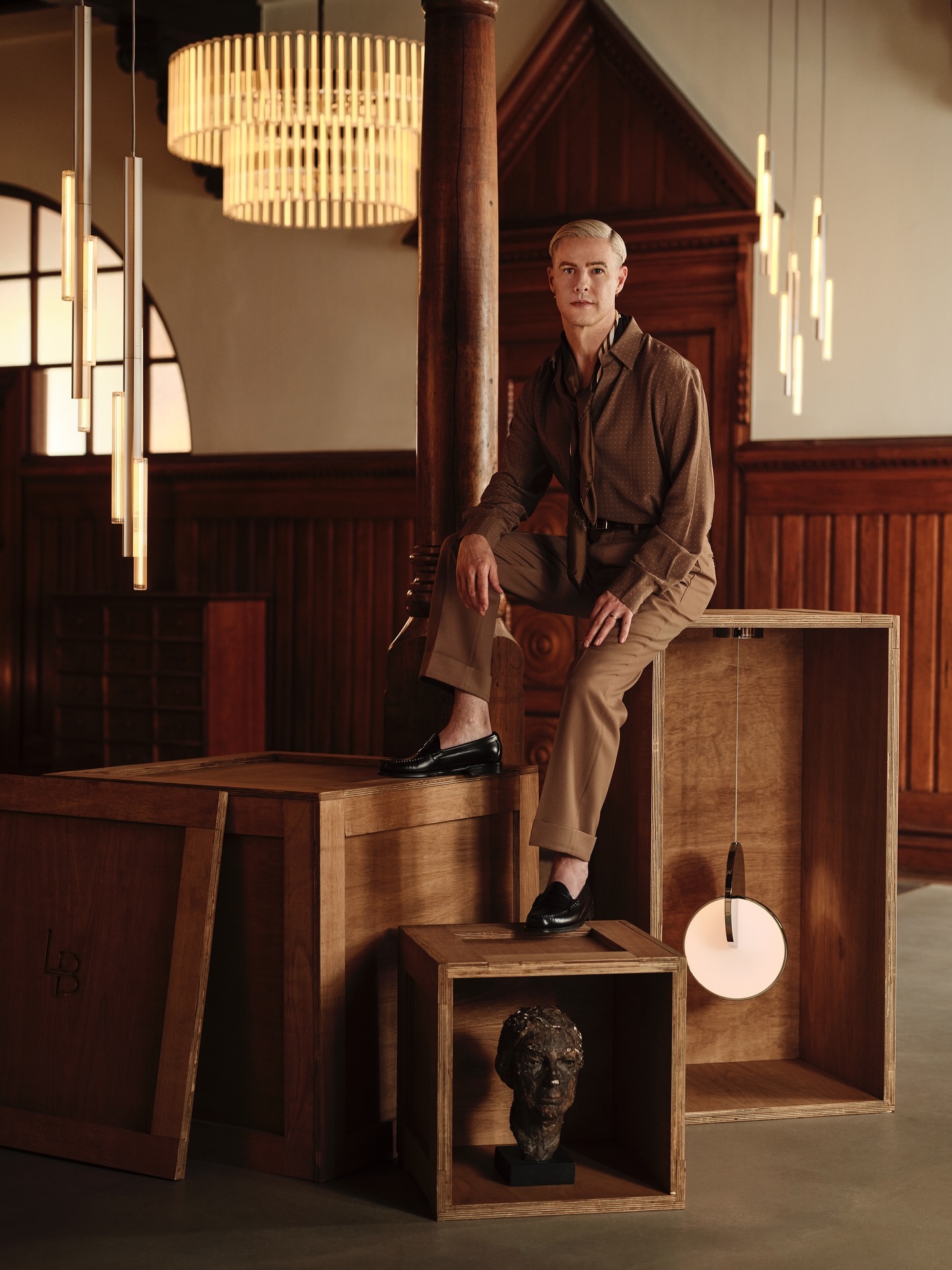 英國設計師 Lee Broom 首度參與丹麥 3daysofdesign 在歷史建築呈現 Asia House 回顧展《From Here Now》  以及可攜式燈具「Chant」全球首度發表