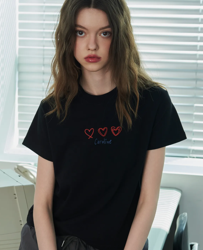 CPGN STUDIO / Caroline 愛心刺繡短款短袖T恤 /黑色 / JUL25