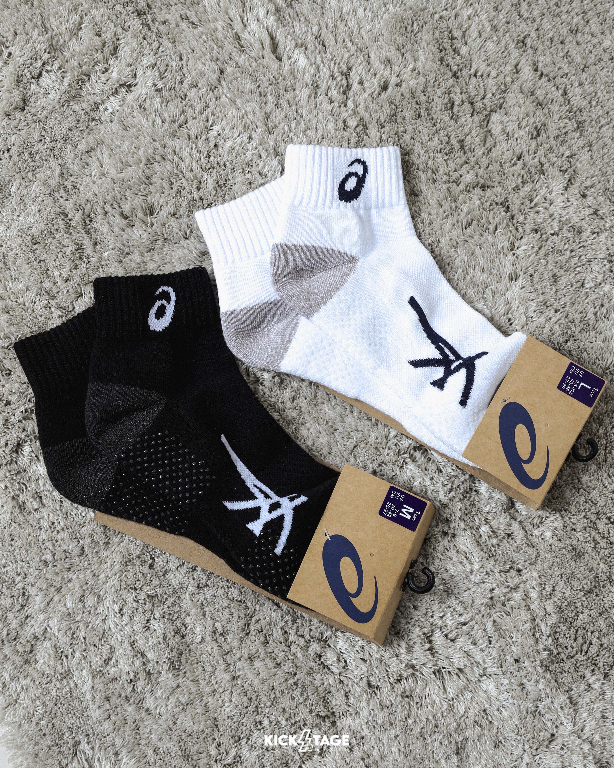 ASICS SOKE 白色 黑色 亞瑟士 矽膠 吸濕 排汗 止滑 厚底 運動襪 短筒襪【3033C241】