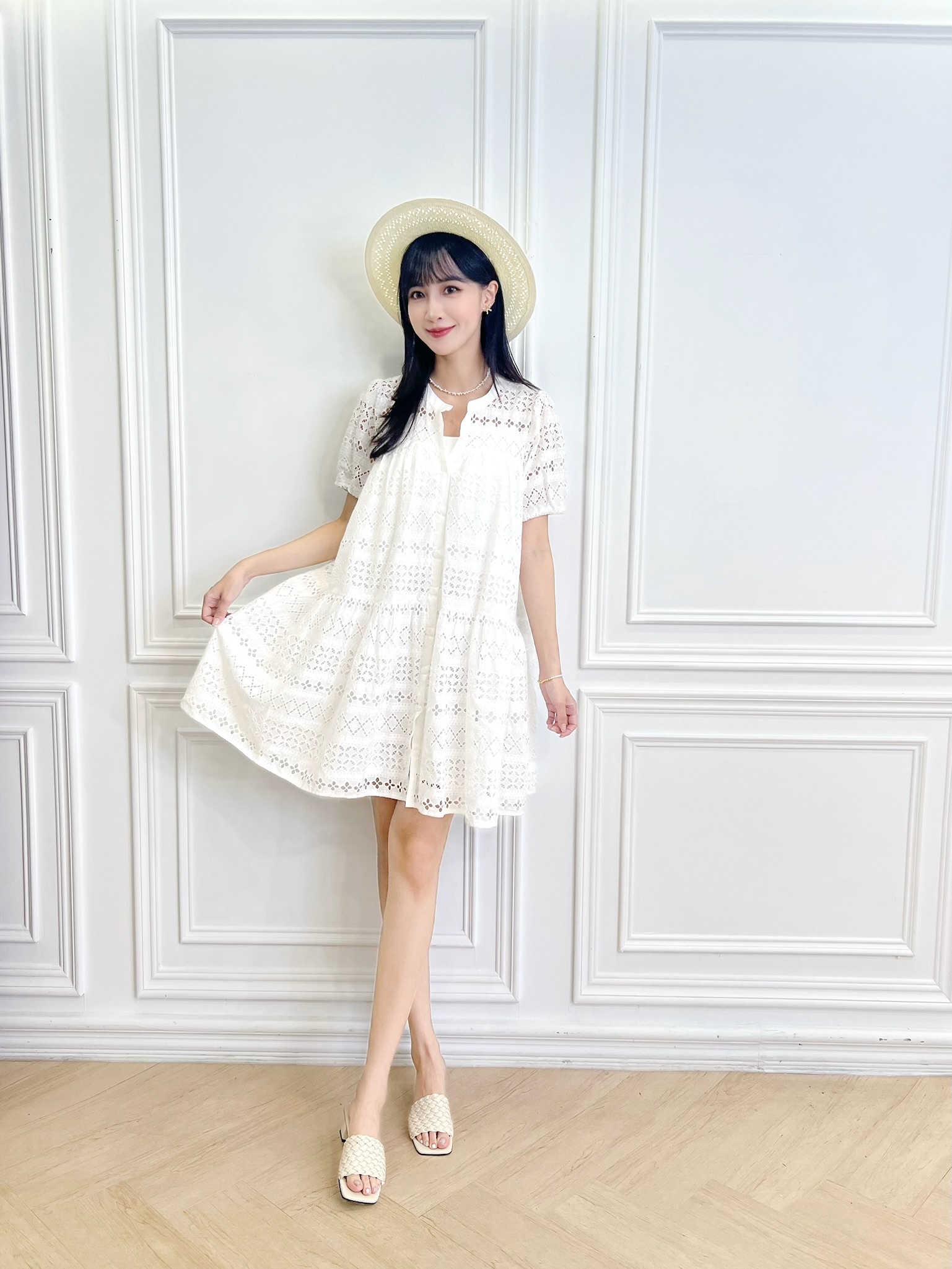 澎袖簍空雕花短傘洋