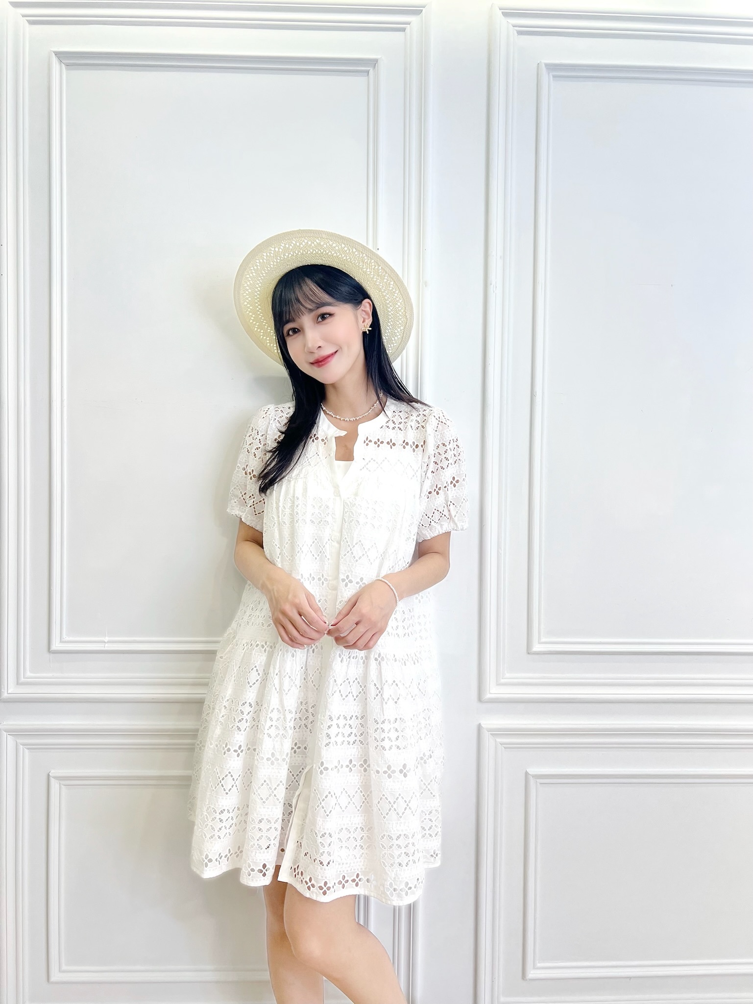 澎袖簍空雕花短傘洋