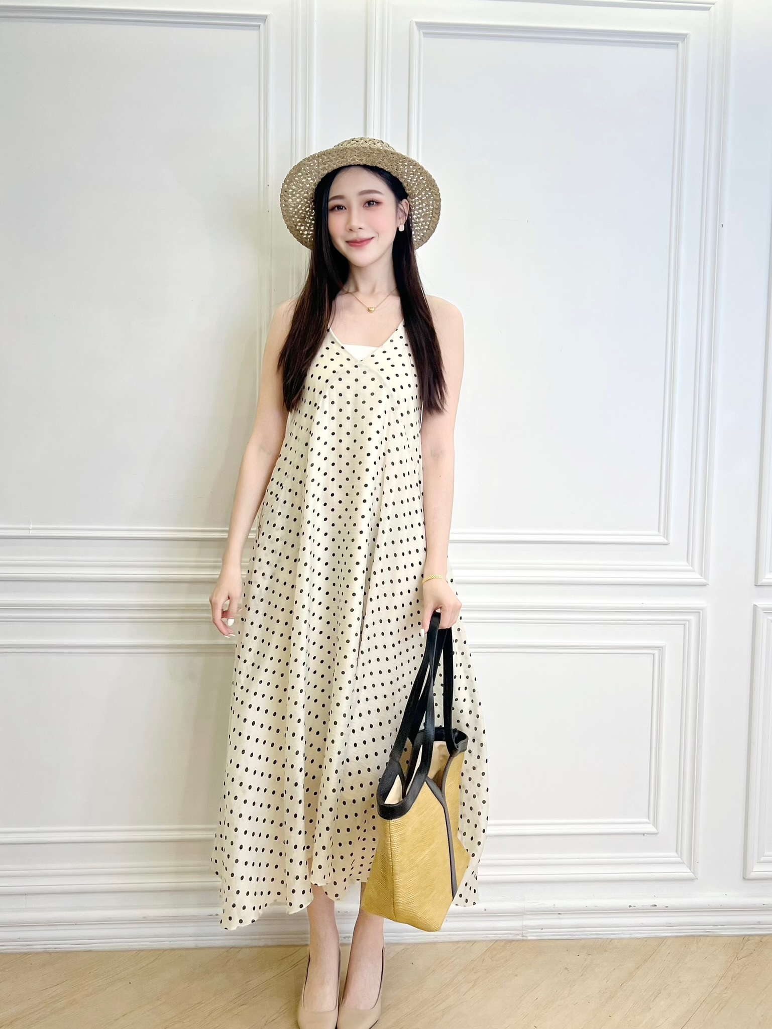 細肩帶點點長洋