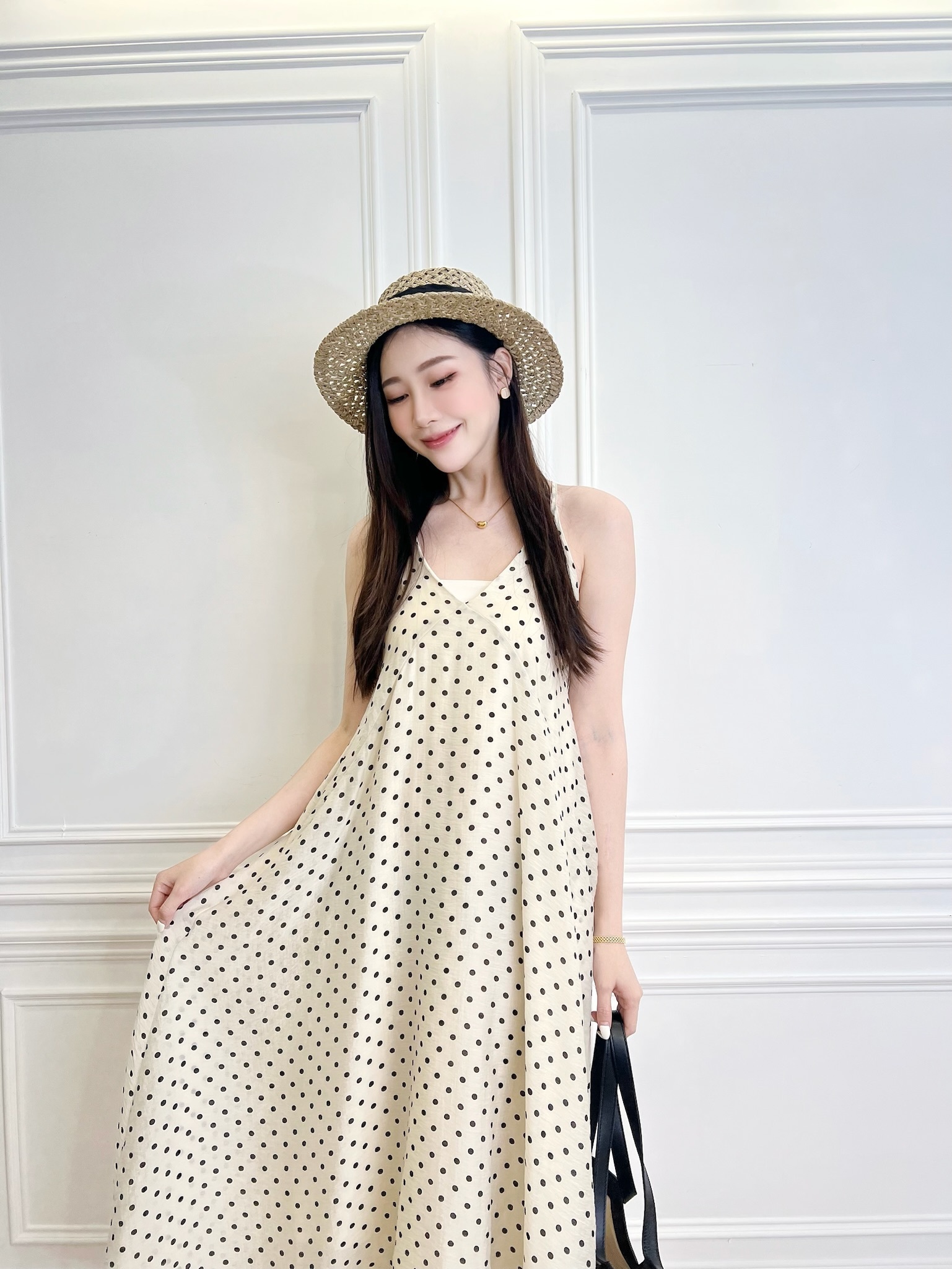 細肩帶點點長洋