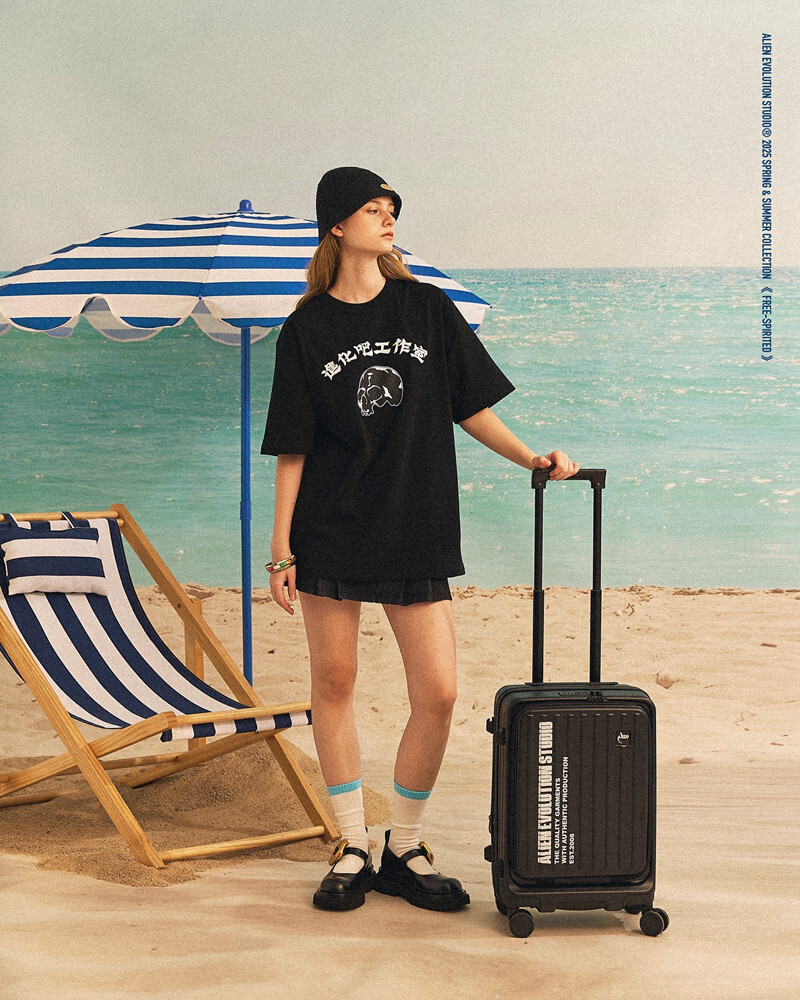 AES LOGO 短袖T 白/黑 25 S/S Unclassifiable Tee