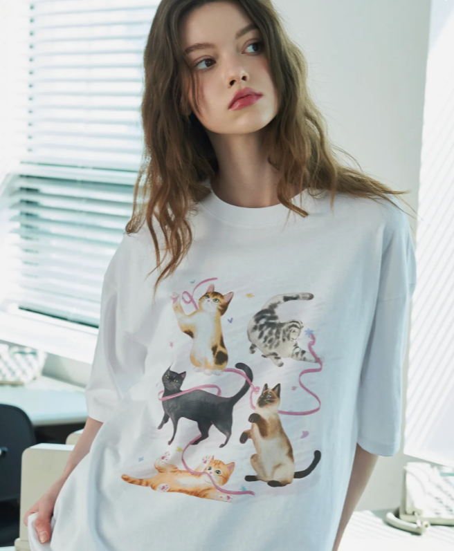 CPGN STUDIO / DTP 蠟筆貓短袖 T恤 / 白色 / JUL25