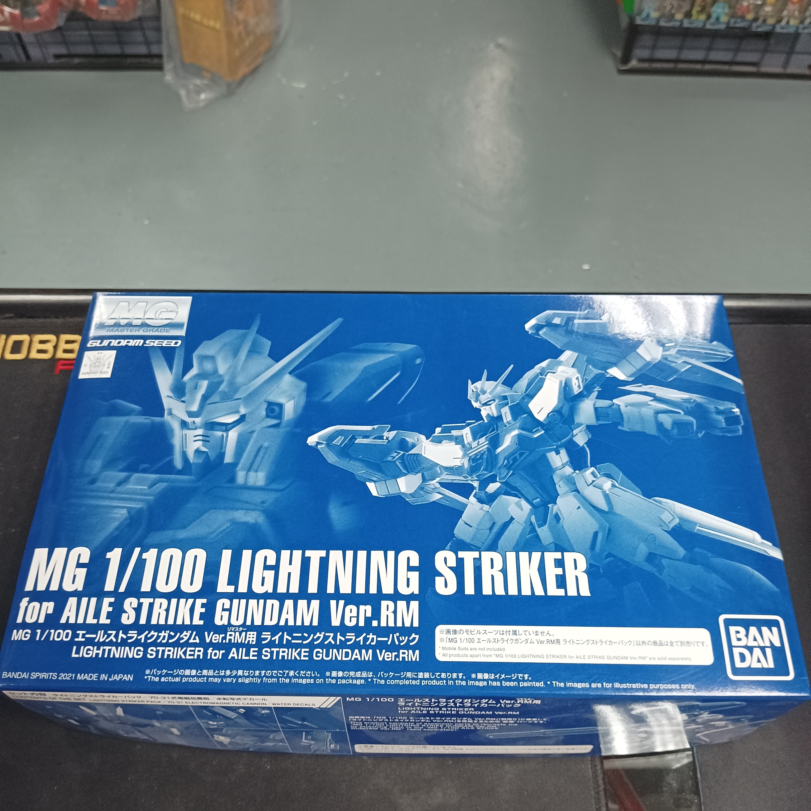 寄賣-MG 1/100 LIGHTNING STRIKE GUNDAM Ver.RM