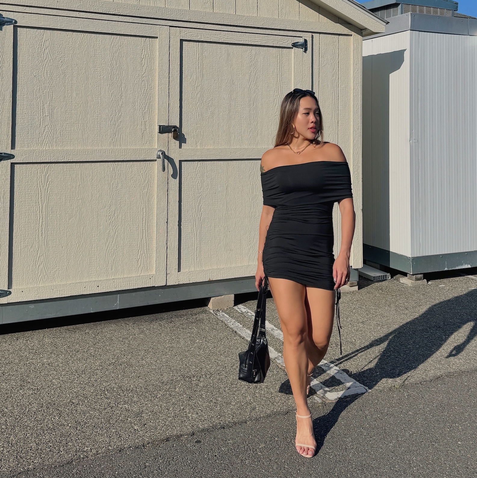 質感黑一字裸肩洋裝