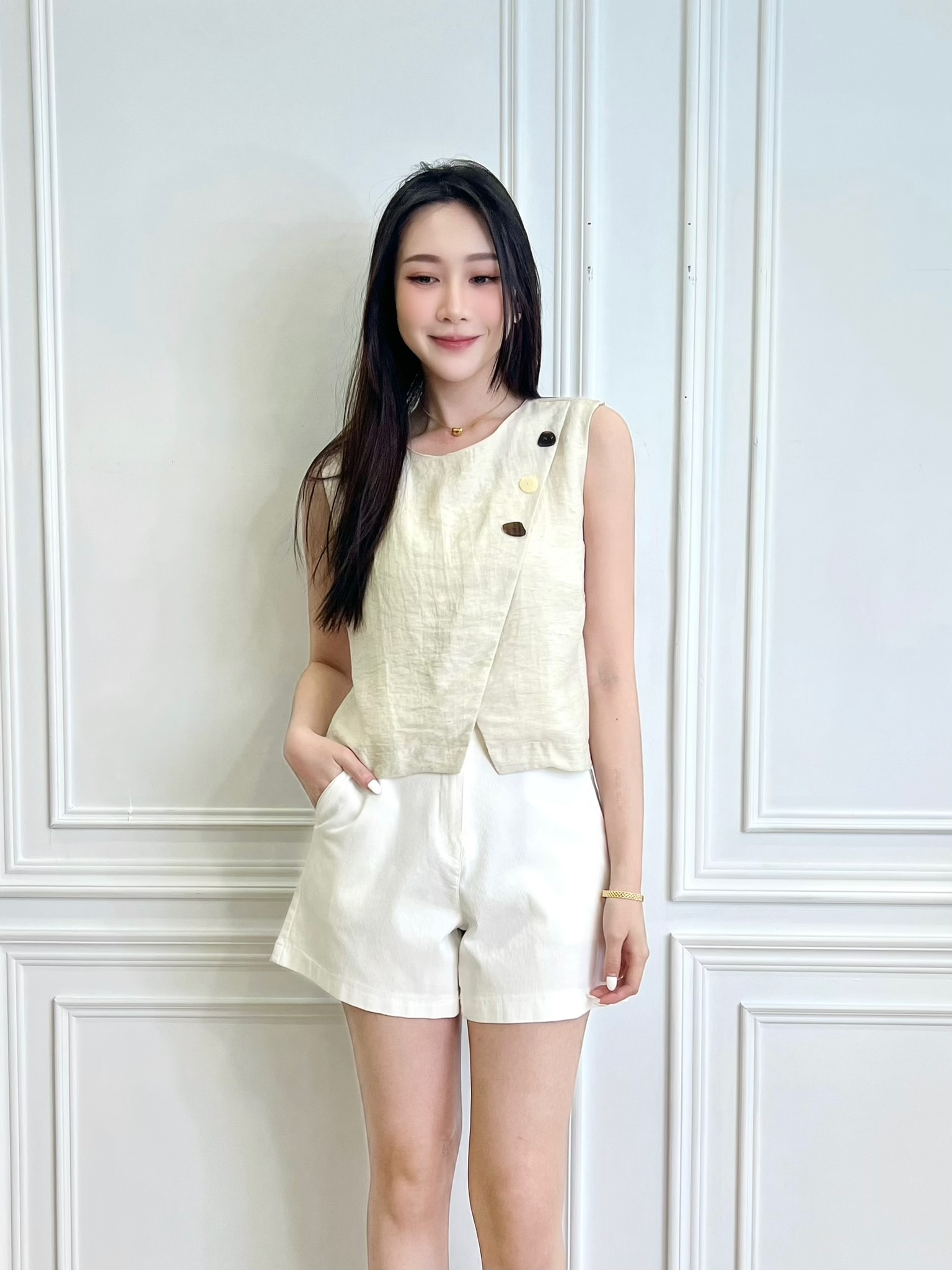 雙銀釦鬆緊腰牛仔短褲