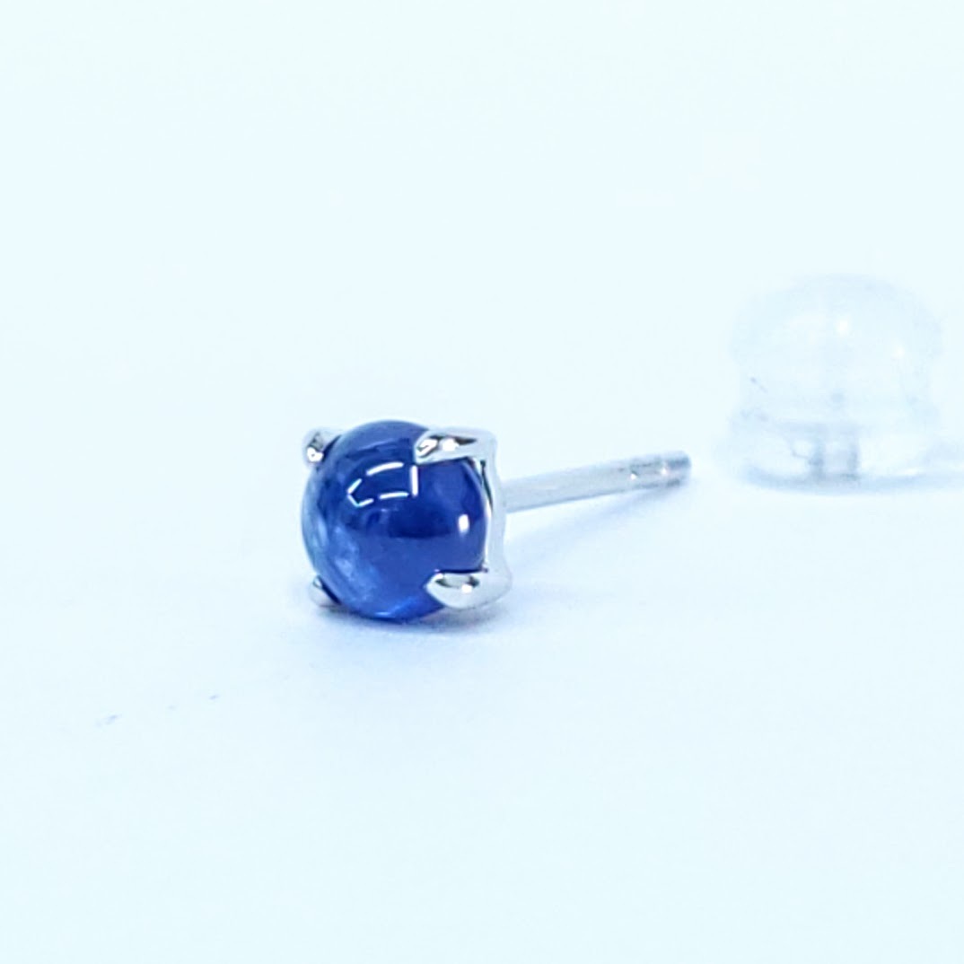 18K White Gold 0.63ct Sapphire Single Earring