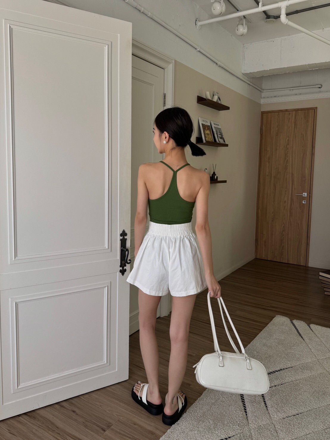 後挖背坑條BRATOP