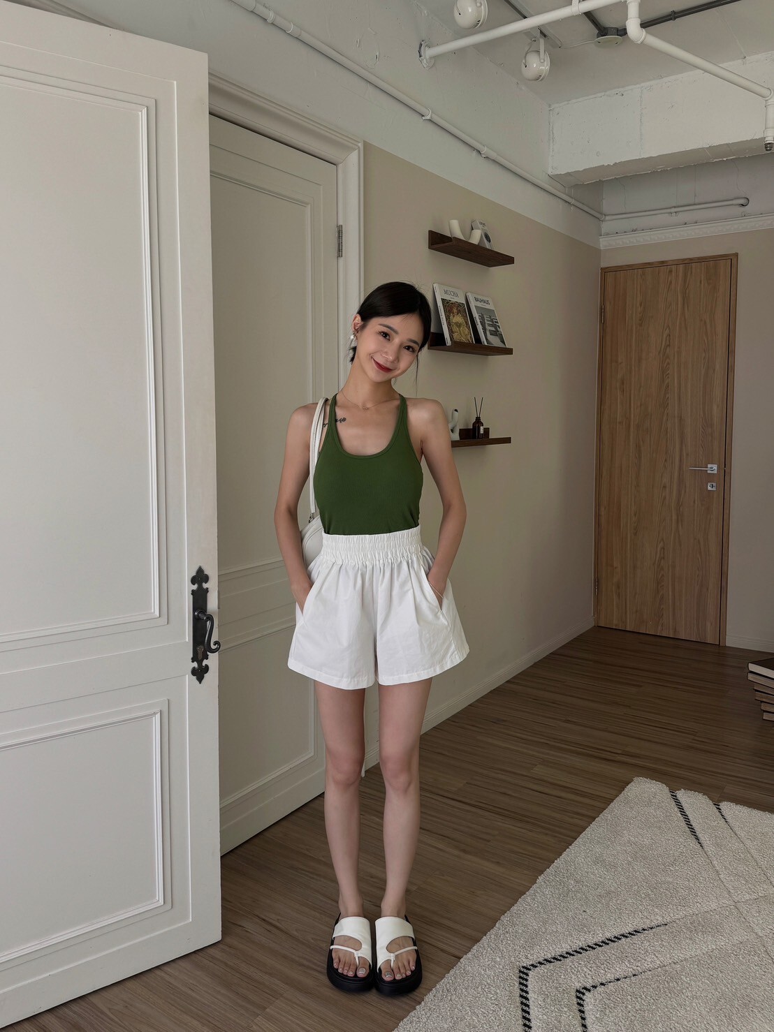 後挖背坑條BRATOP