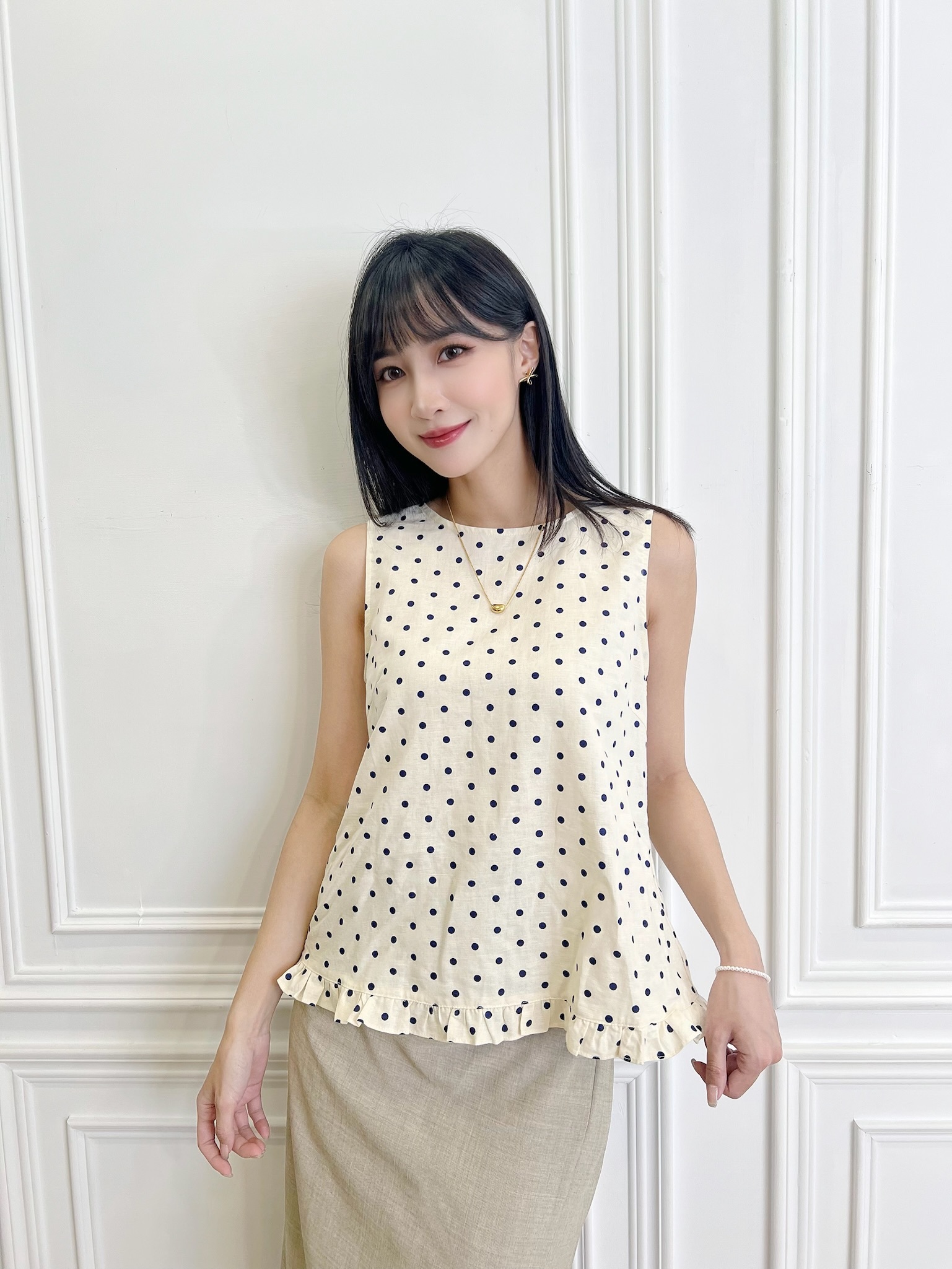 點點荷葉造型背心