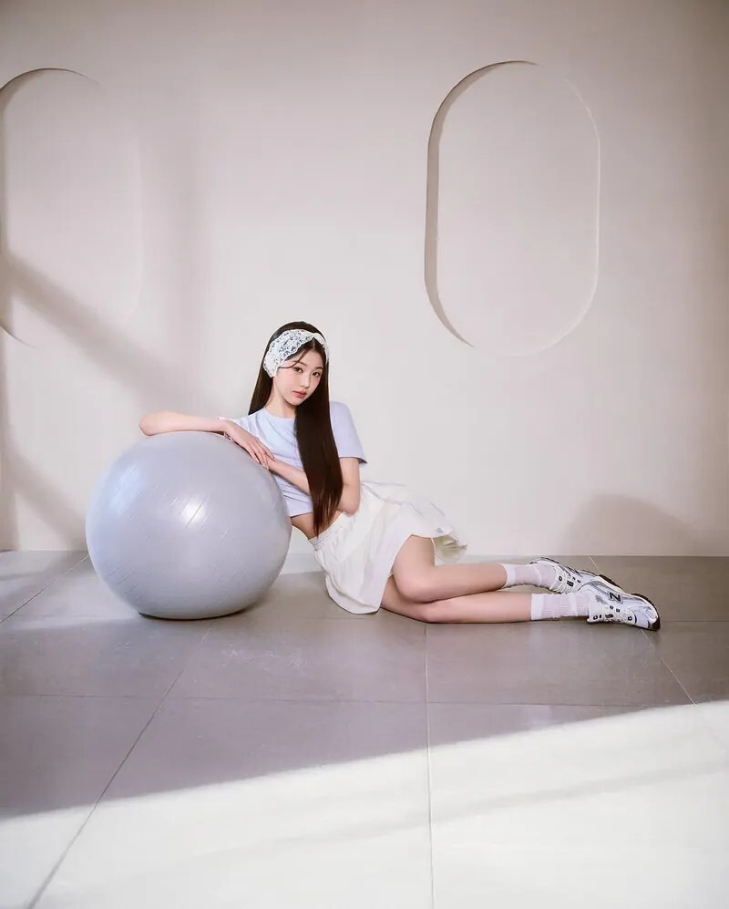 <超低價😍> New Balance 204L #張員瑛同款 奶油銀光