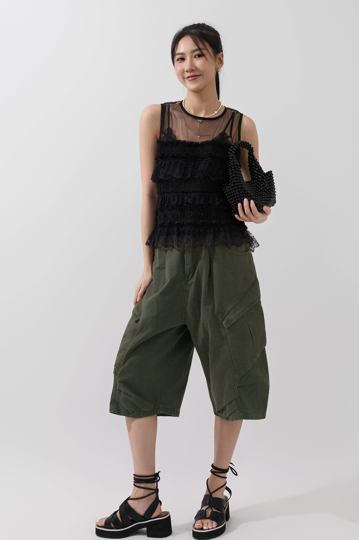 層層荷葉網紗領背心 (現貨款式）