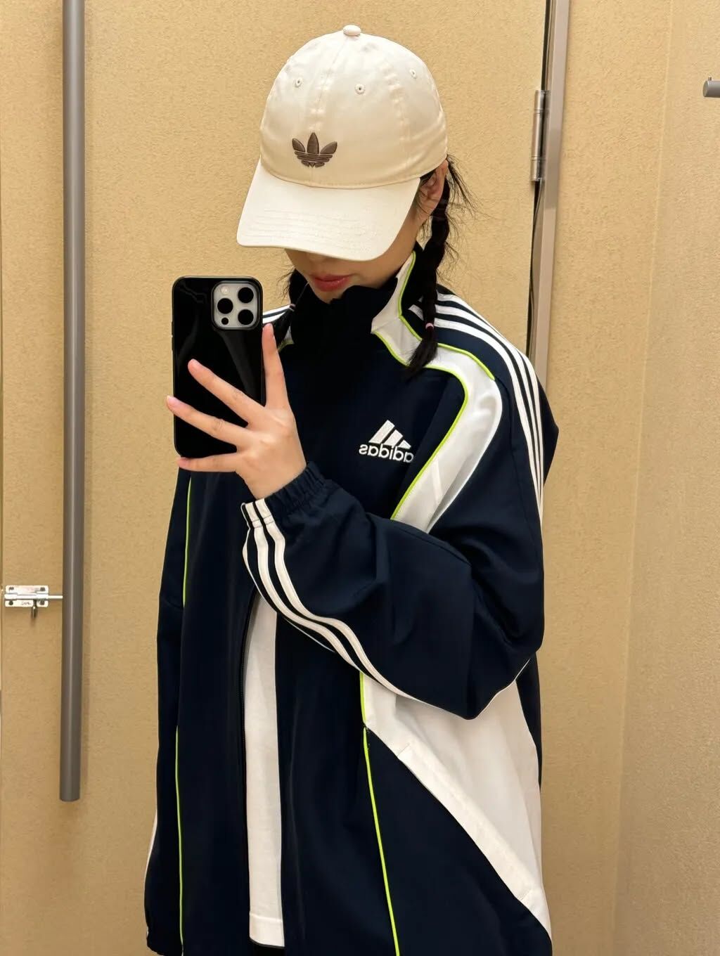 adidas 皇馬復古運動外套 JF2575｜深藍配白 經典百搭款 復古足球風