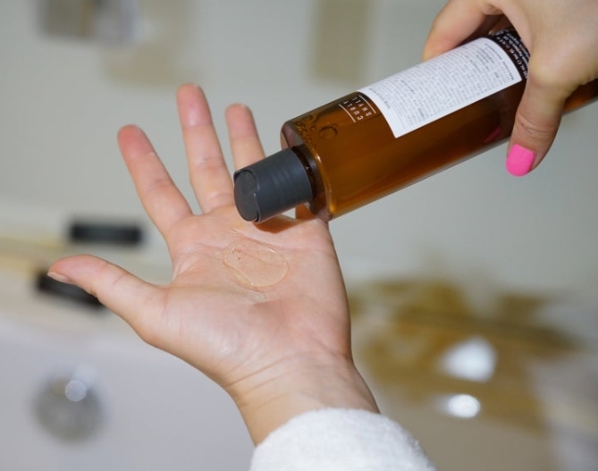 韓國 Curly Shyll 荷琇 保濕舒緩洗髮露 330ml