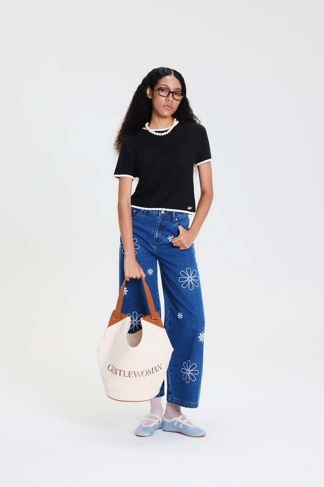 泰國 GENTLEWOMAN 刺繡LOGO 側孭袋 (T7 GW7) [清貨貨品,不設退換]