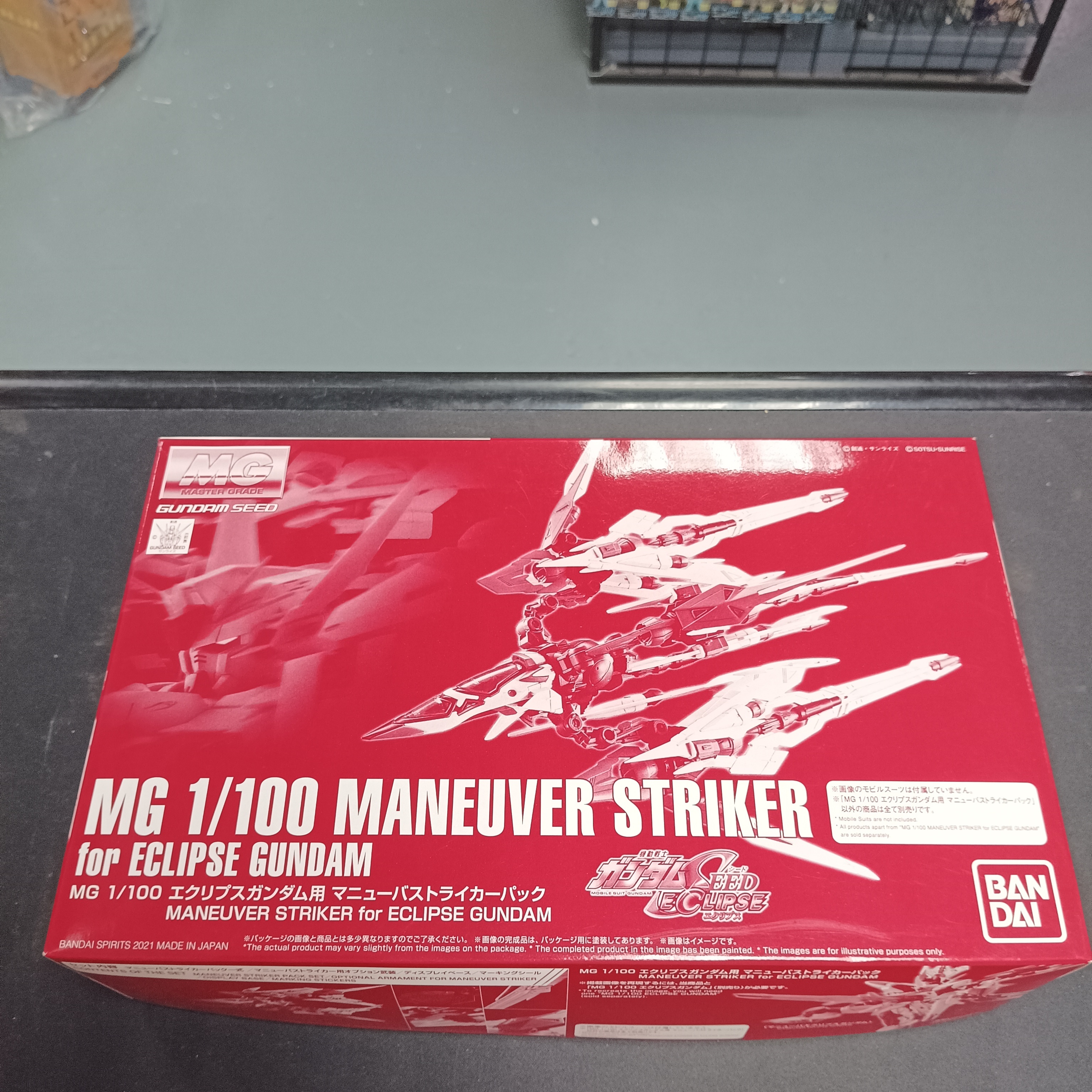 寄賣- MG 1/100 Maneuver striker