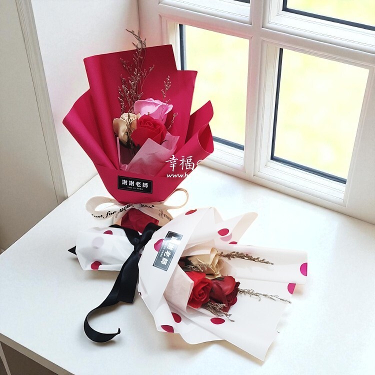 紅色白色三朵乾燥花香皂花玫瑰花束,桃園花店,幸福禮物,3-stalks-rose dryflower bouquet